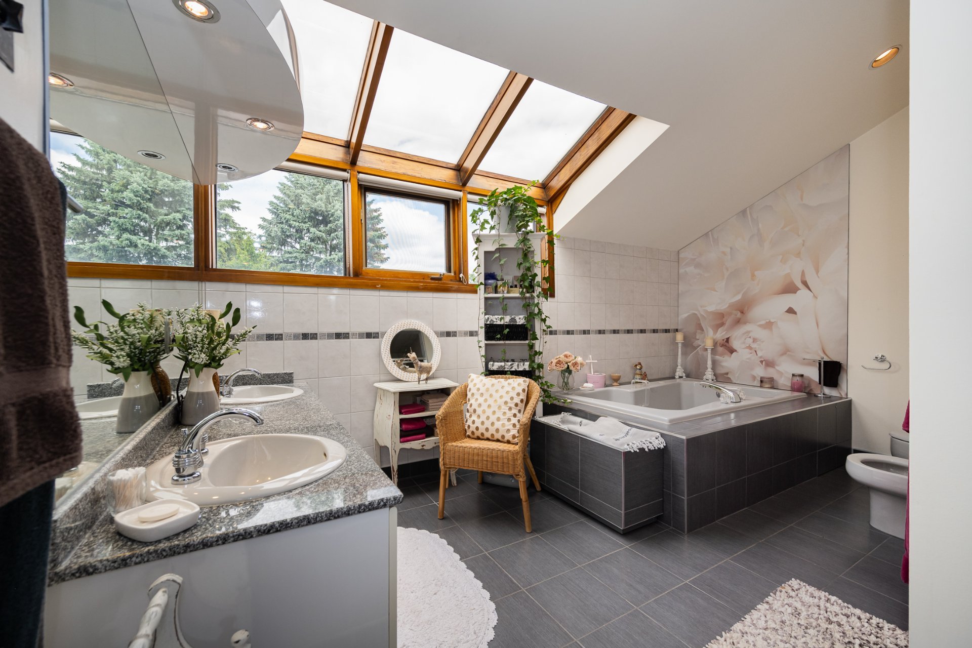 Ensuite bathroom