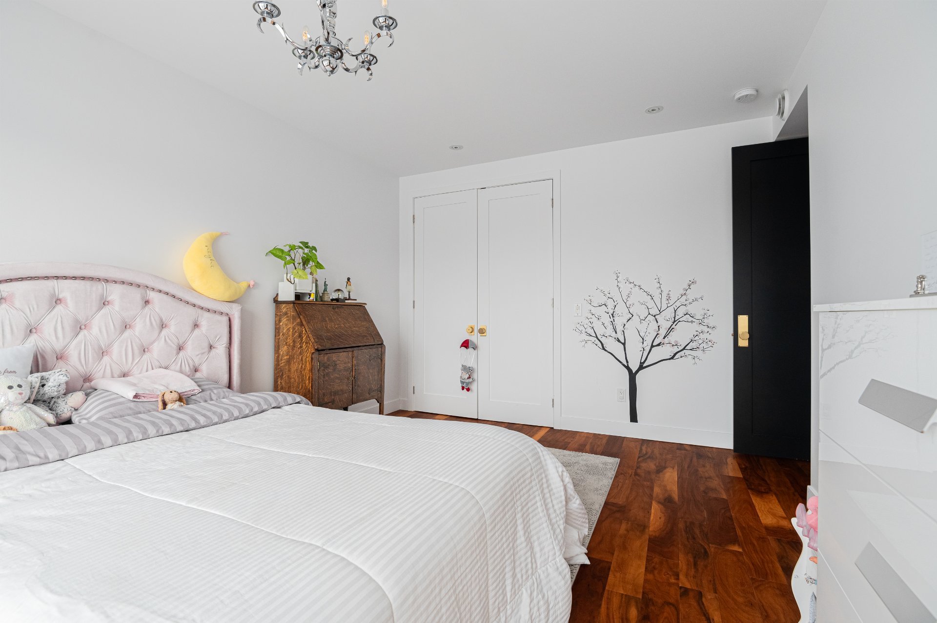 Photo - Bedroom