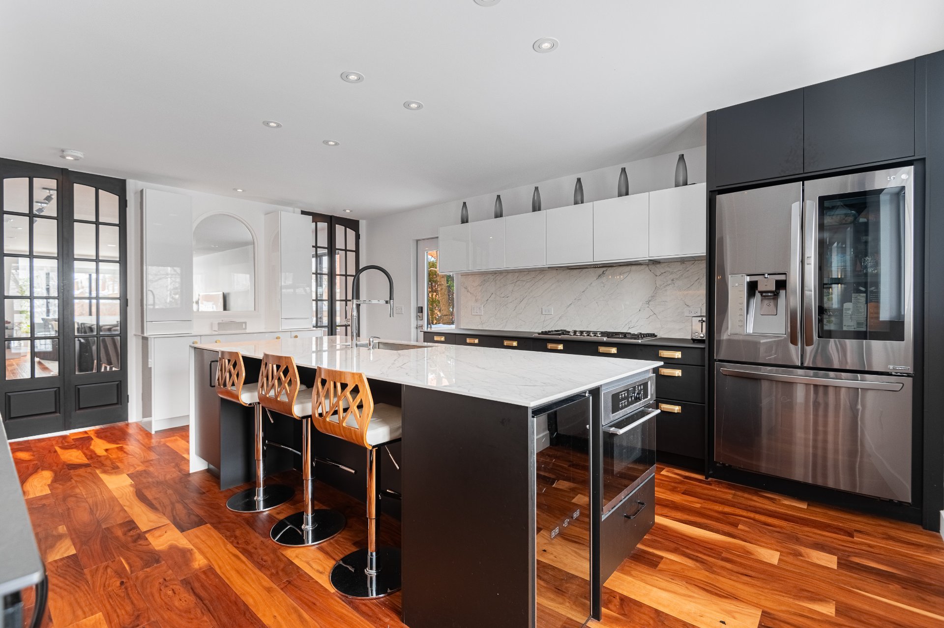 Photo - Kitchen