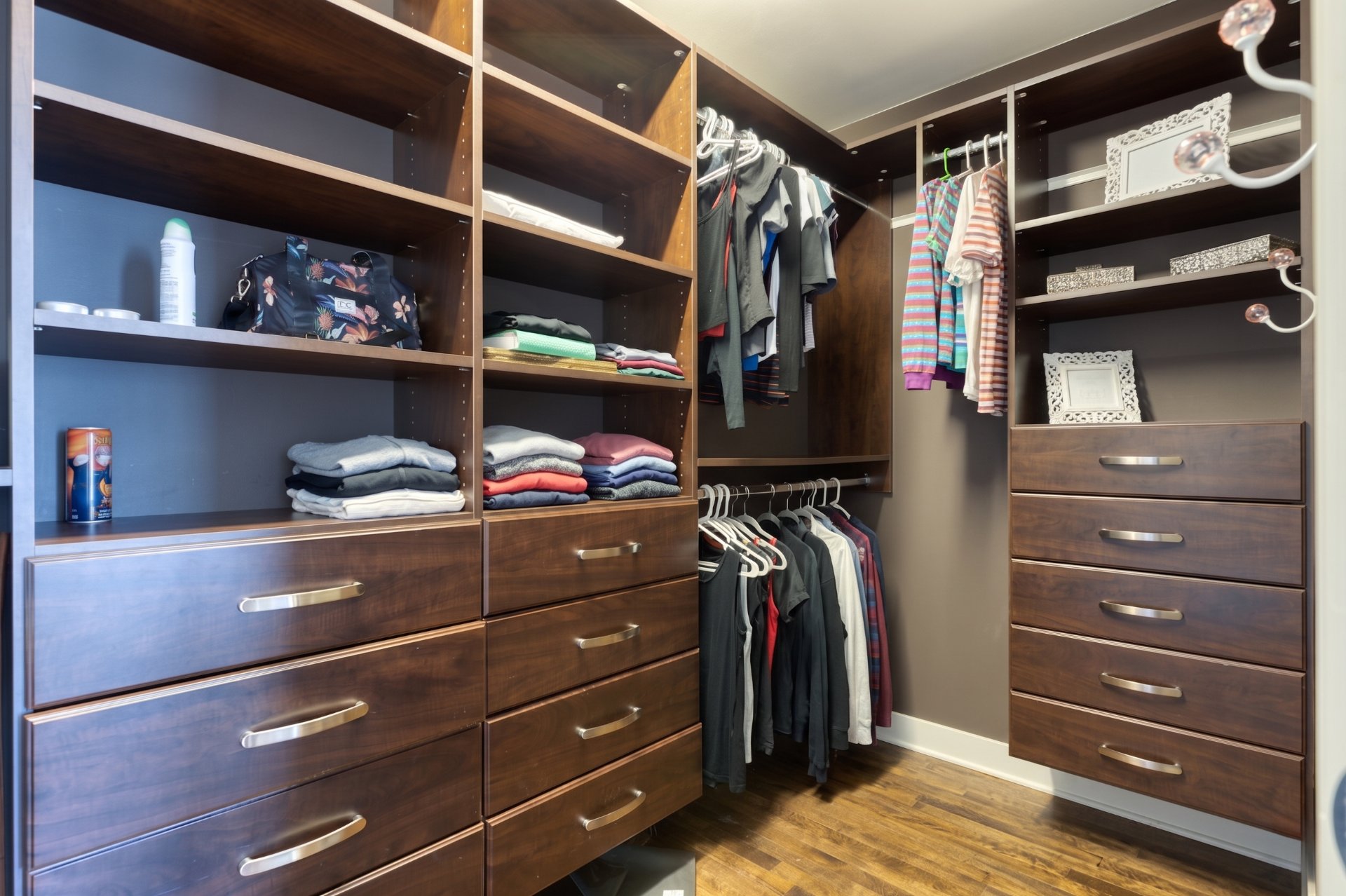 Photo - Penderie (Walk-in)