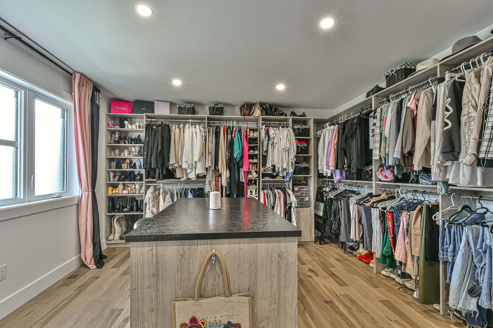 Walk-in closet