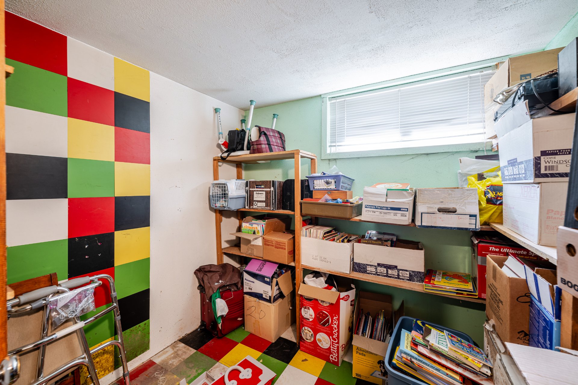Photo - Bureau