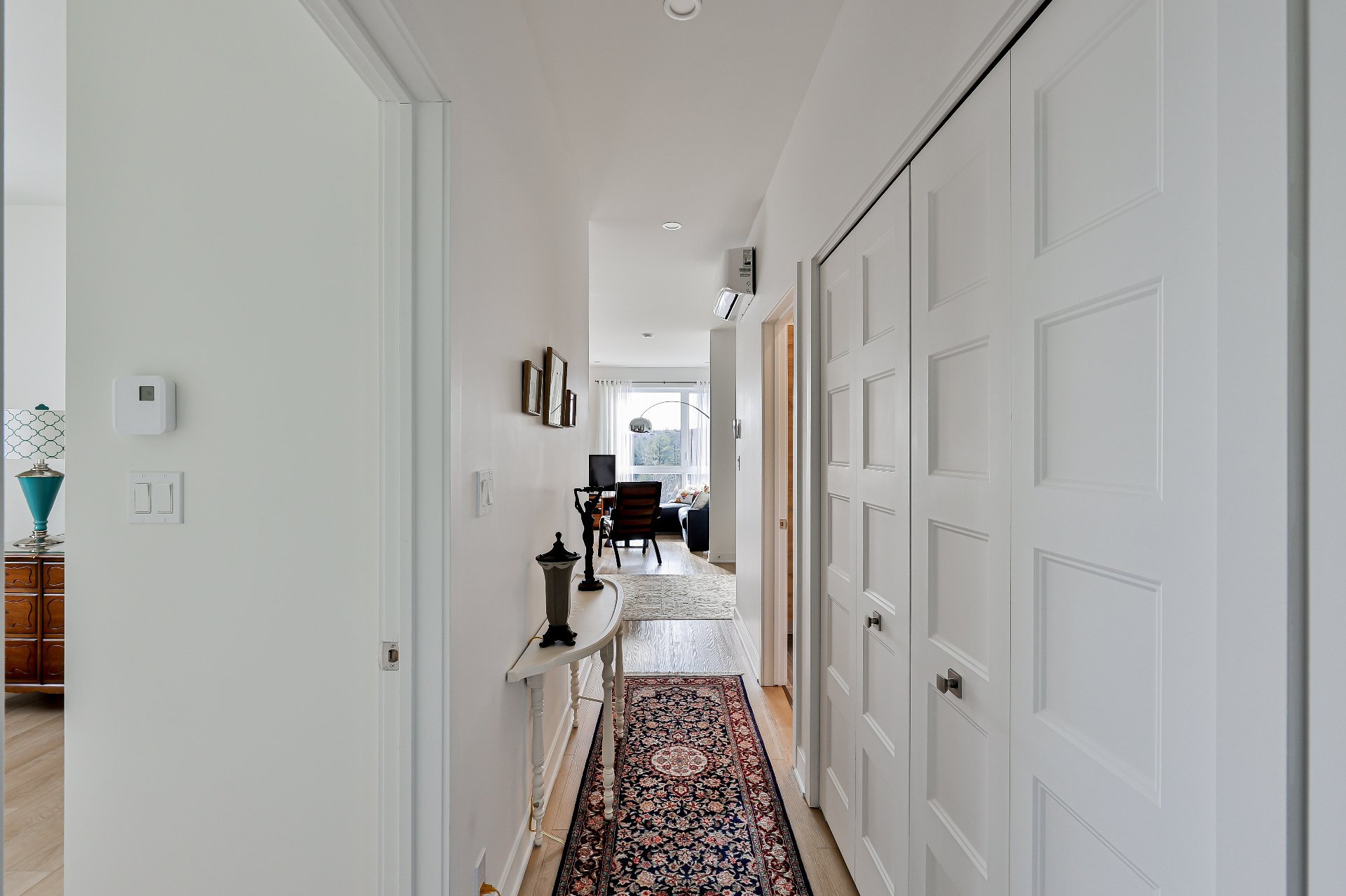 Photo - PASAGEWAY