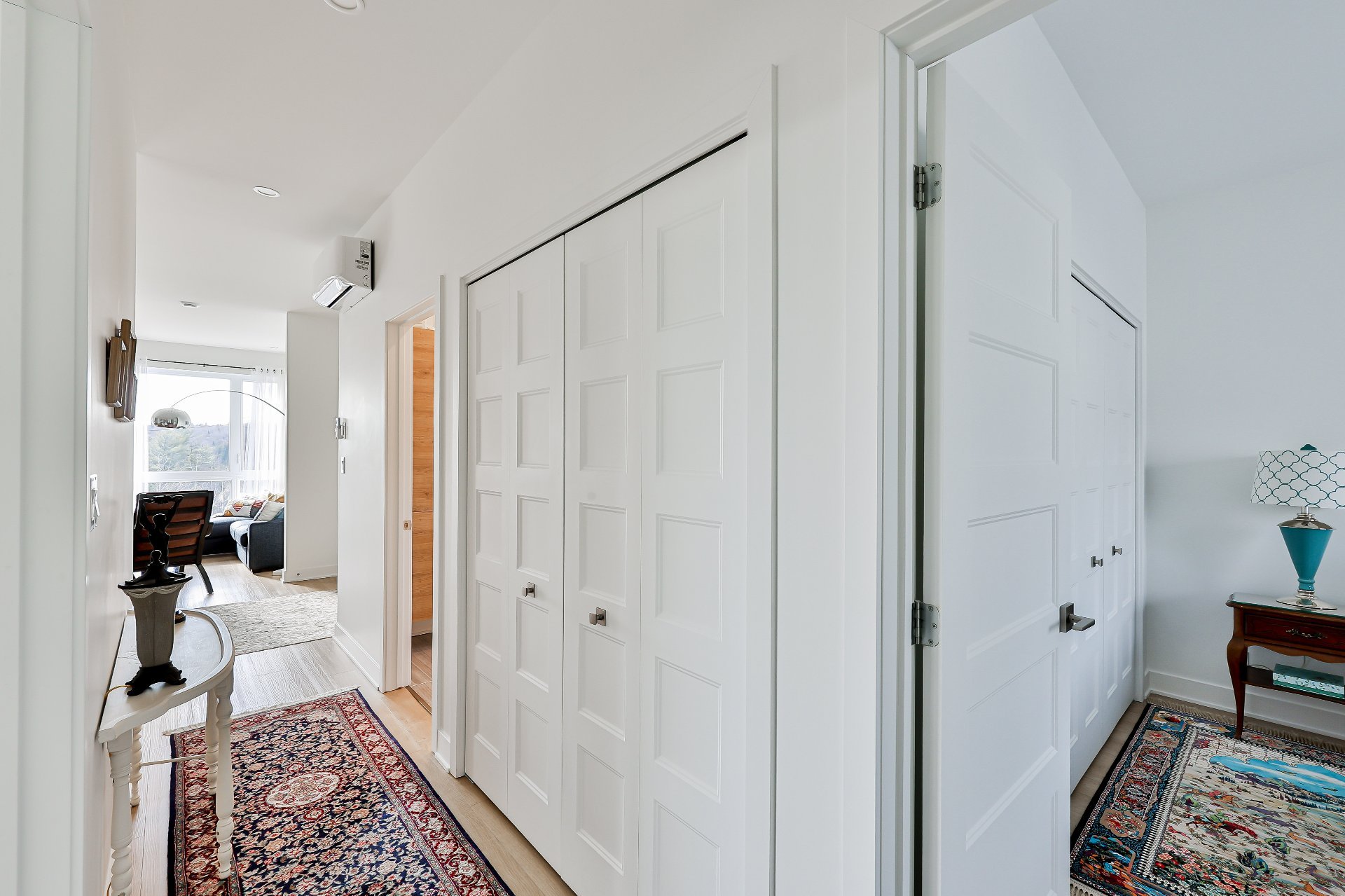 Photo - PASAGEWAY