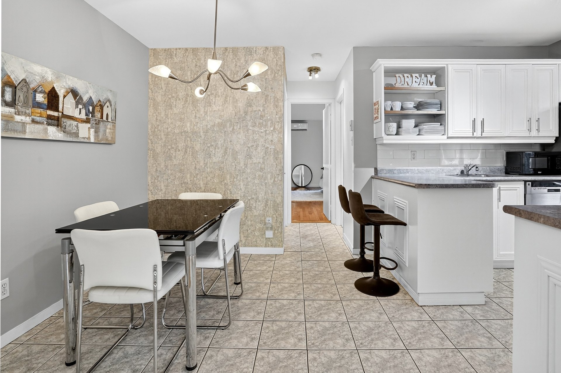 Photo - Salle à manger