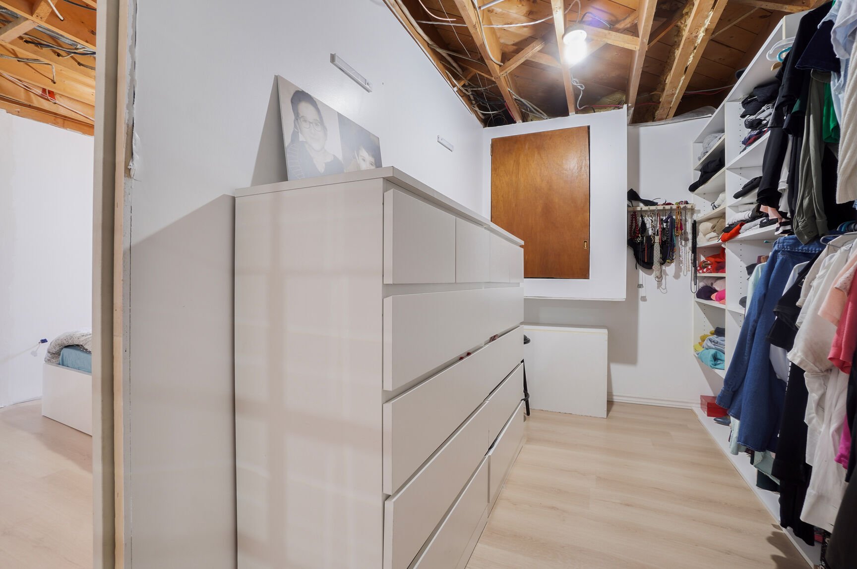 Walk-in closet