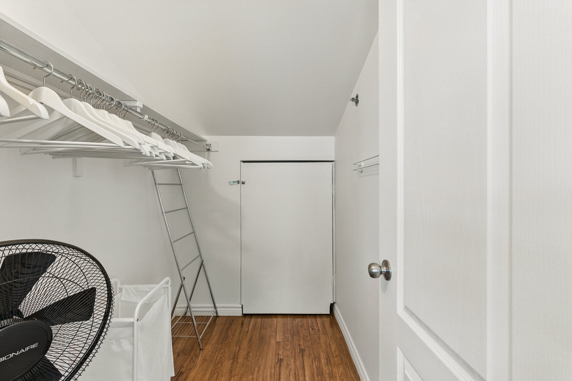 Walk-in closet