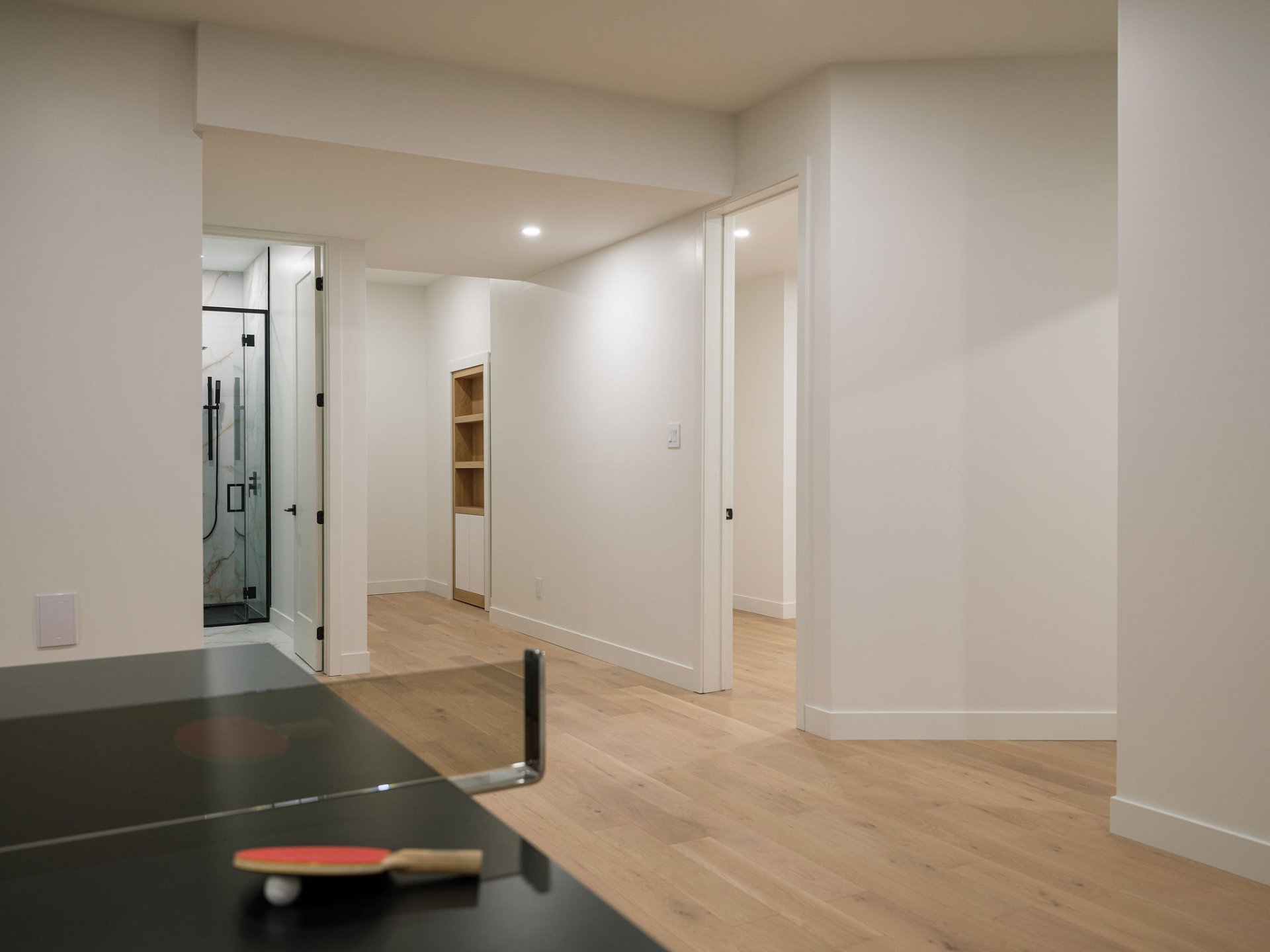 Photo - PASAGEWAY