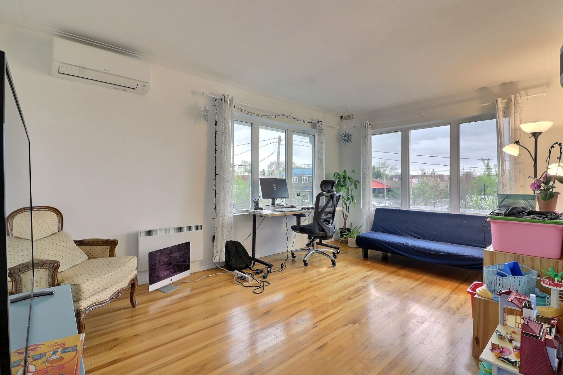 Photo - Salon