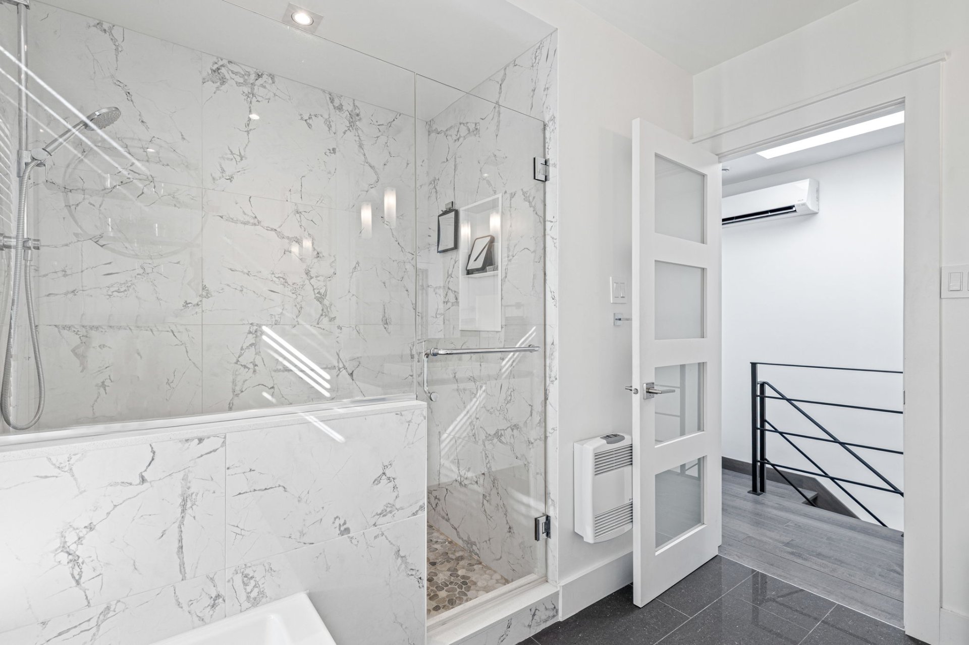 Photo - Bathroom