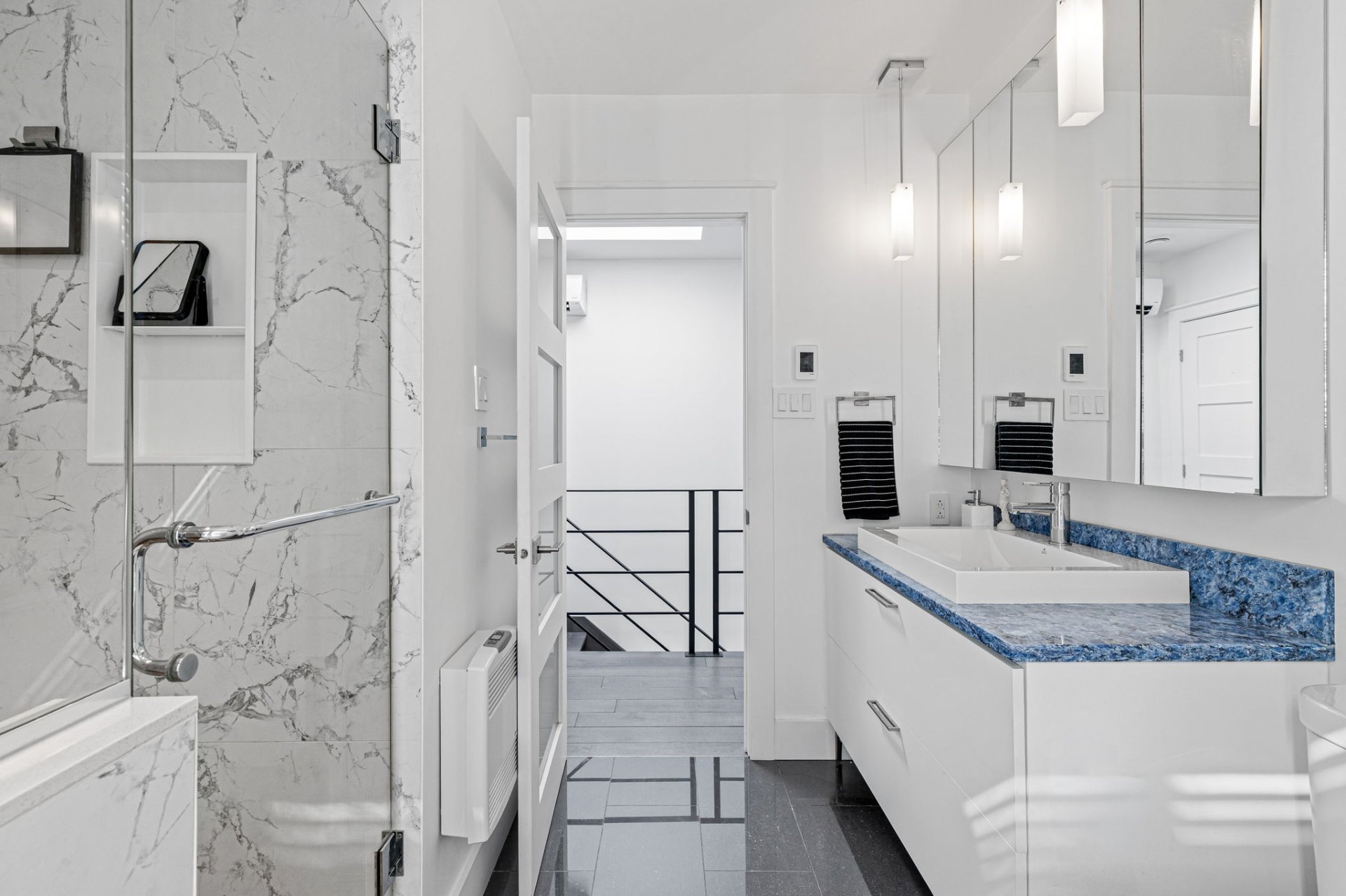 Photo - Bathroom