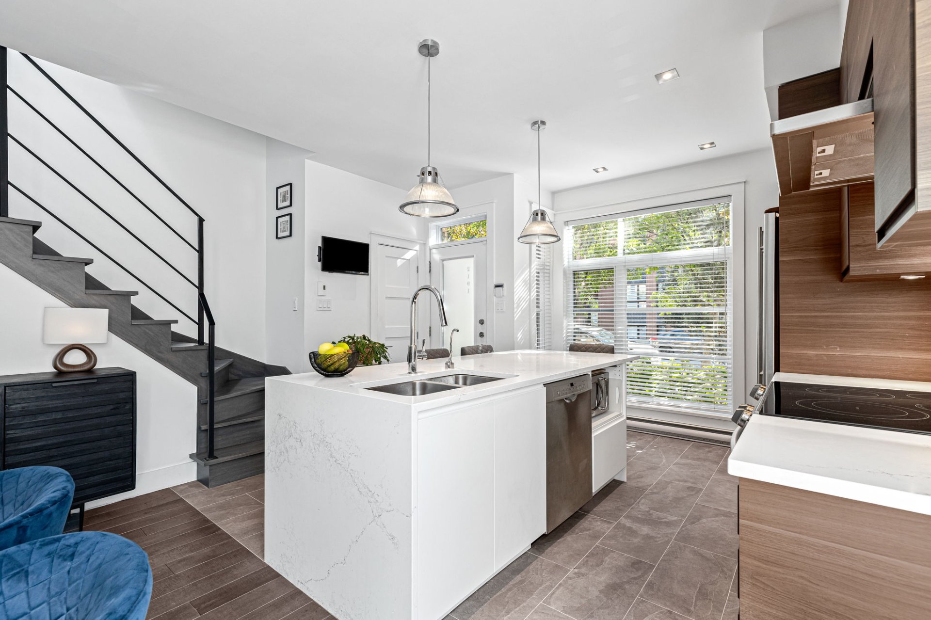 Photo - Kitchen