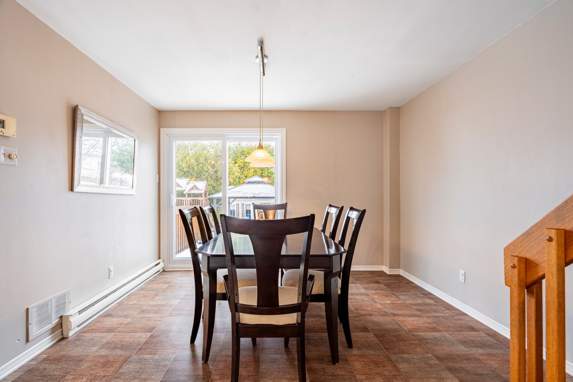 Photo - Salle à manger