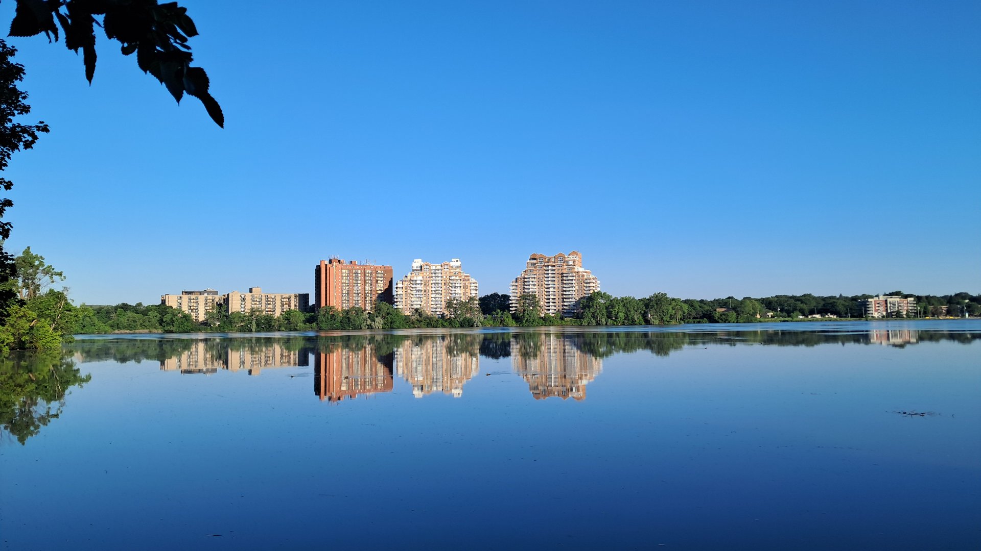 Photo - Vue sur l'eau