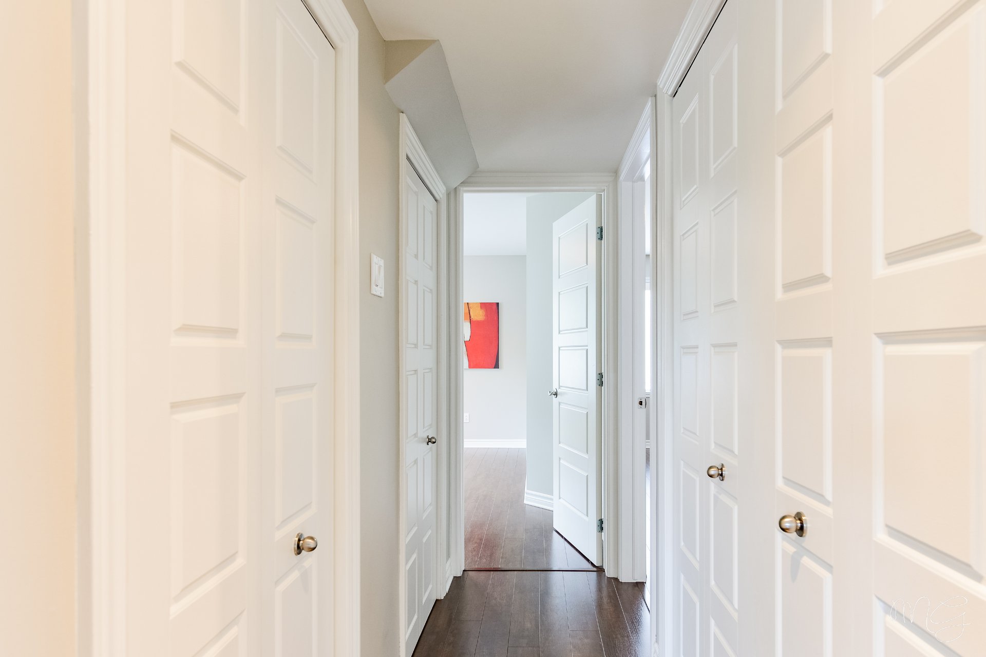 Photo - PASAGEWAY