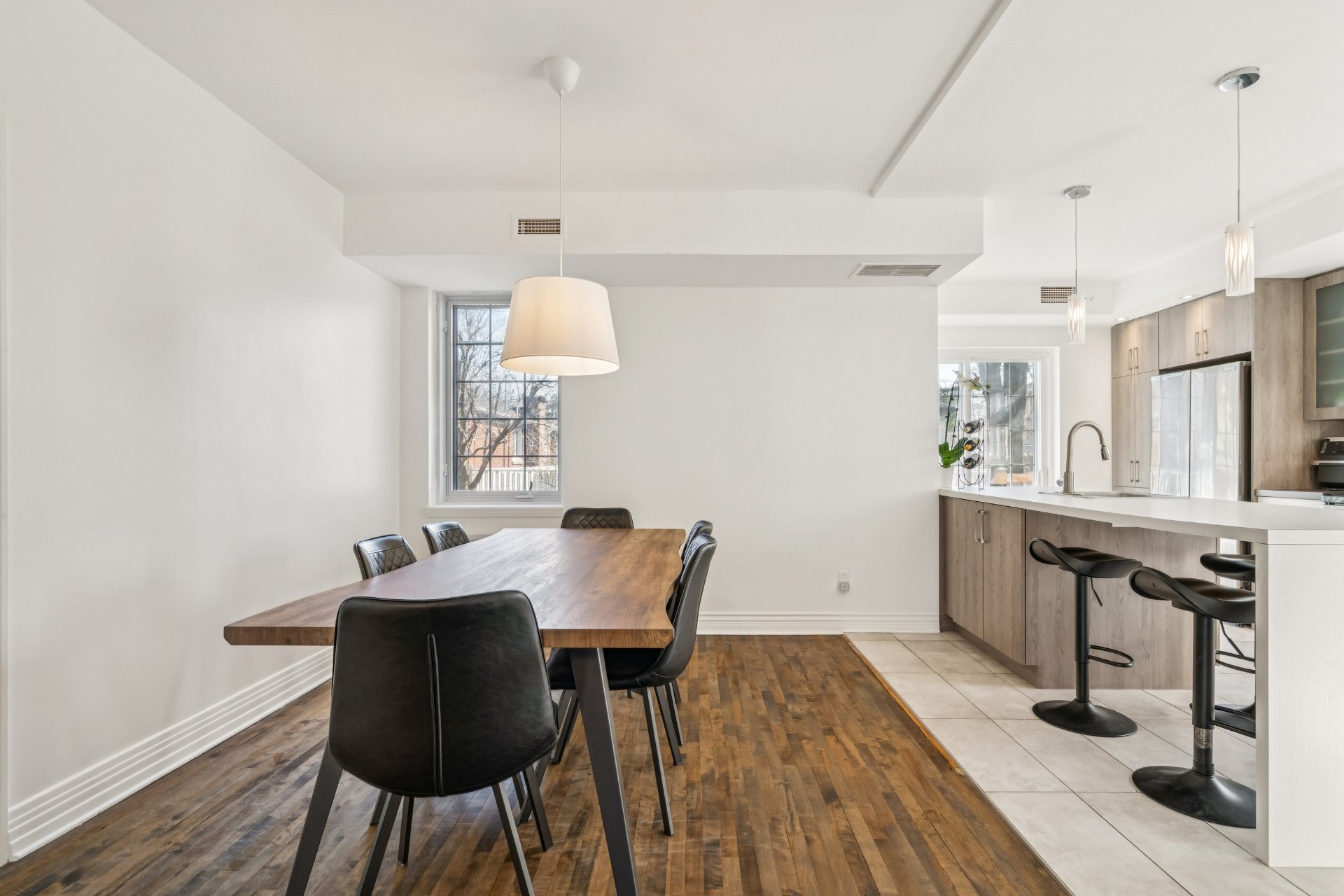 Photo - Salle à manger