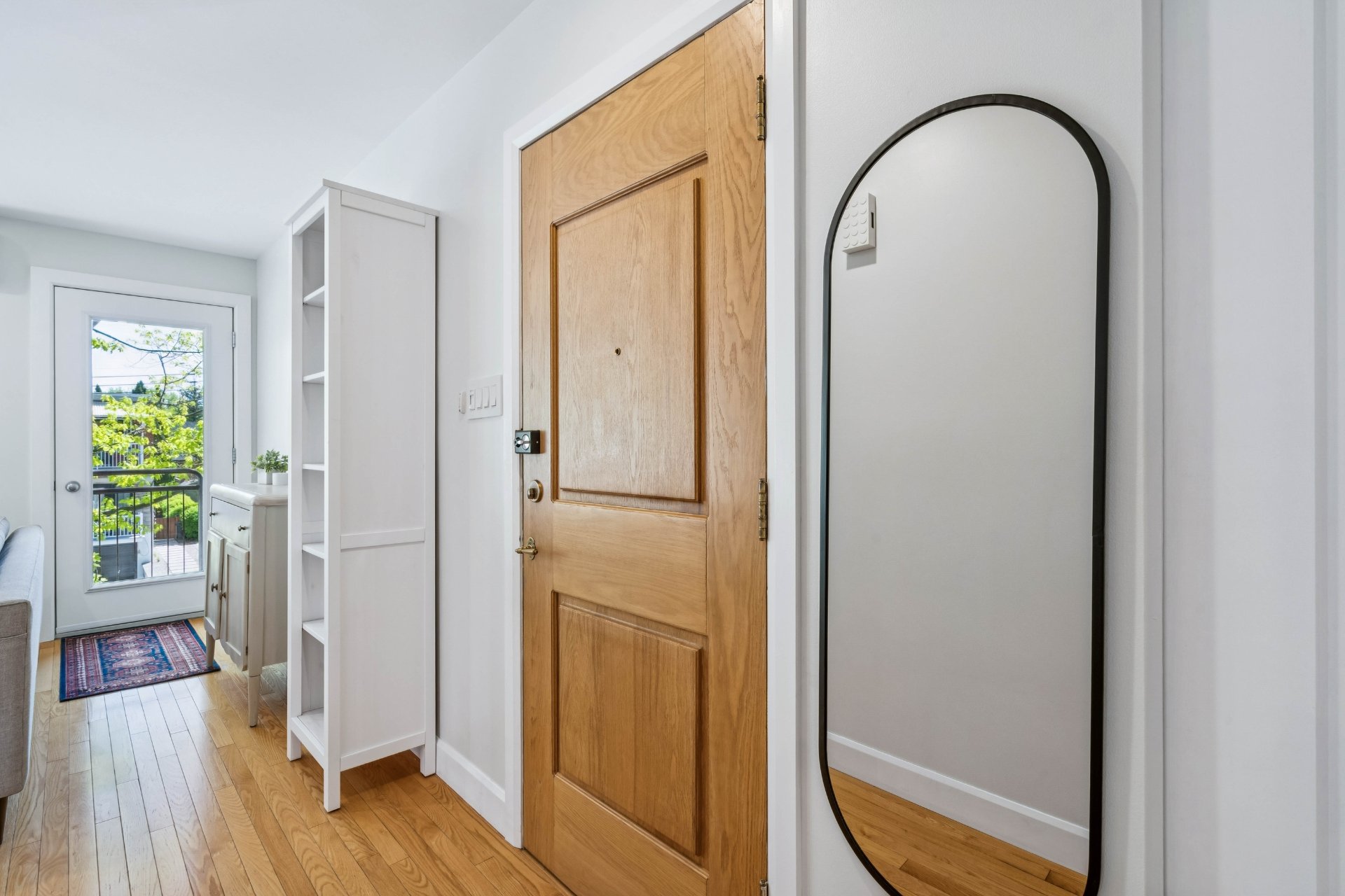 Photo - PASAGEWAY