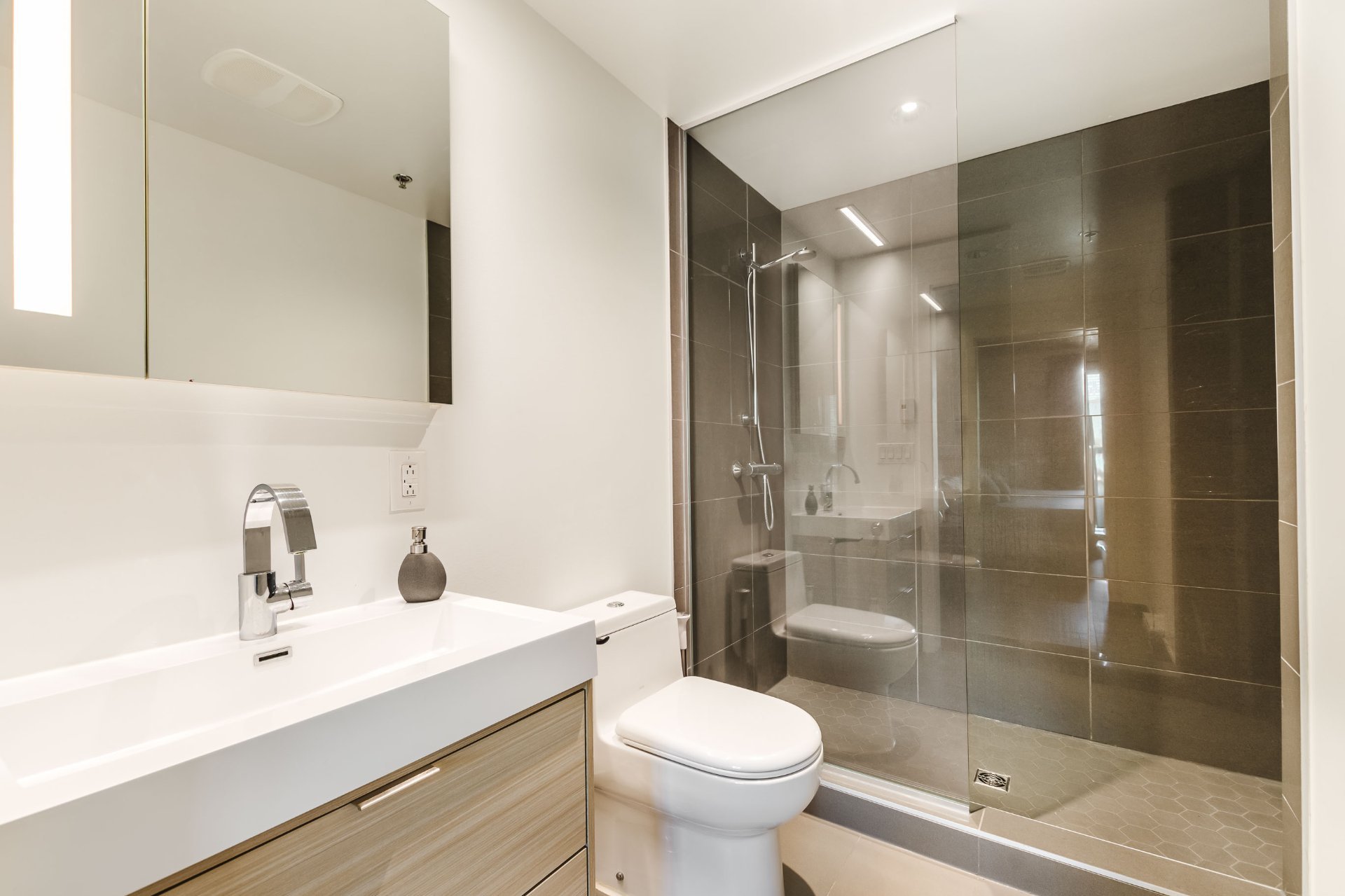 Ensuite bathroom
