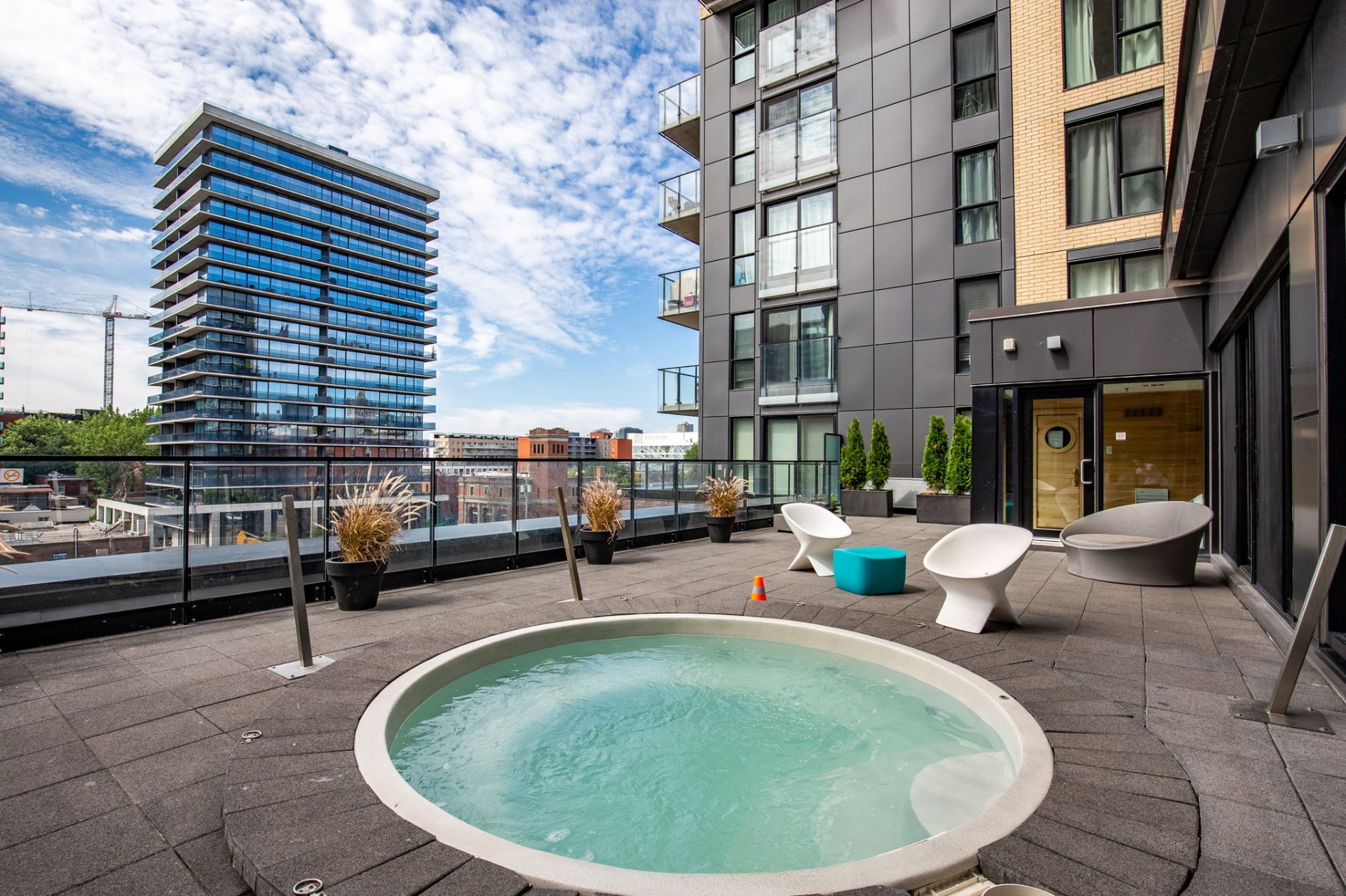 Hot tub