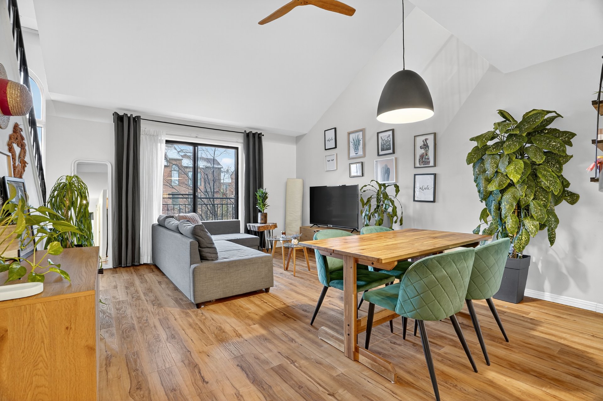 Photo - Salle à manger