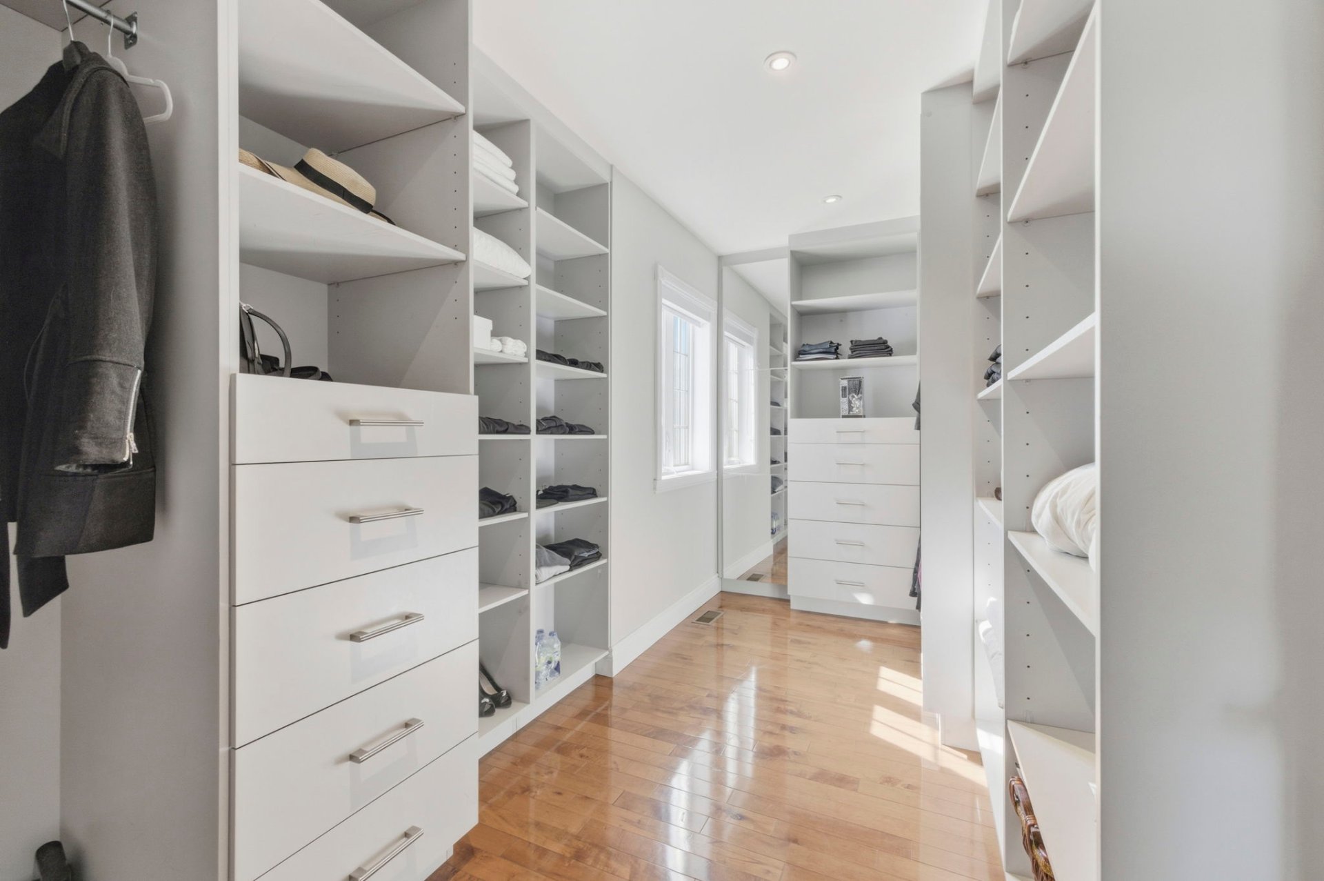 Walk-in closet