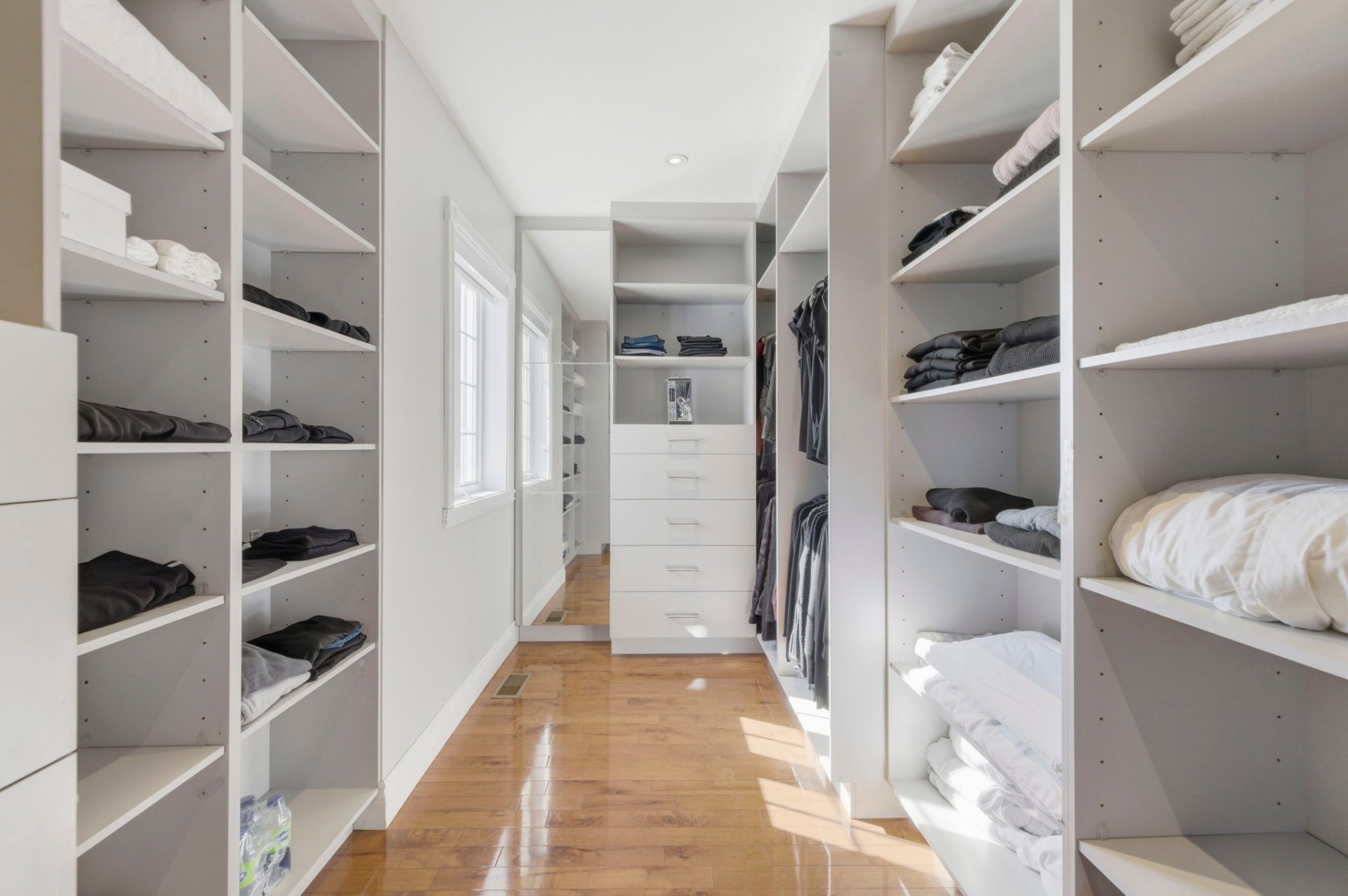Walk-in closet