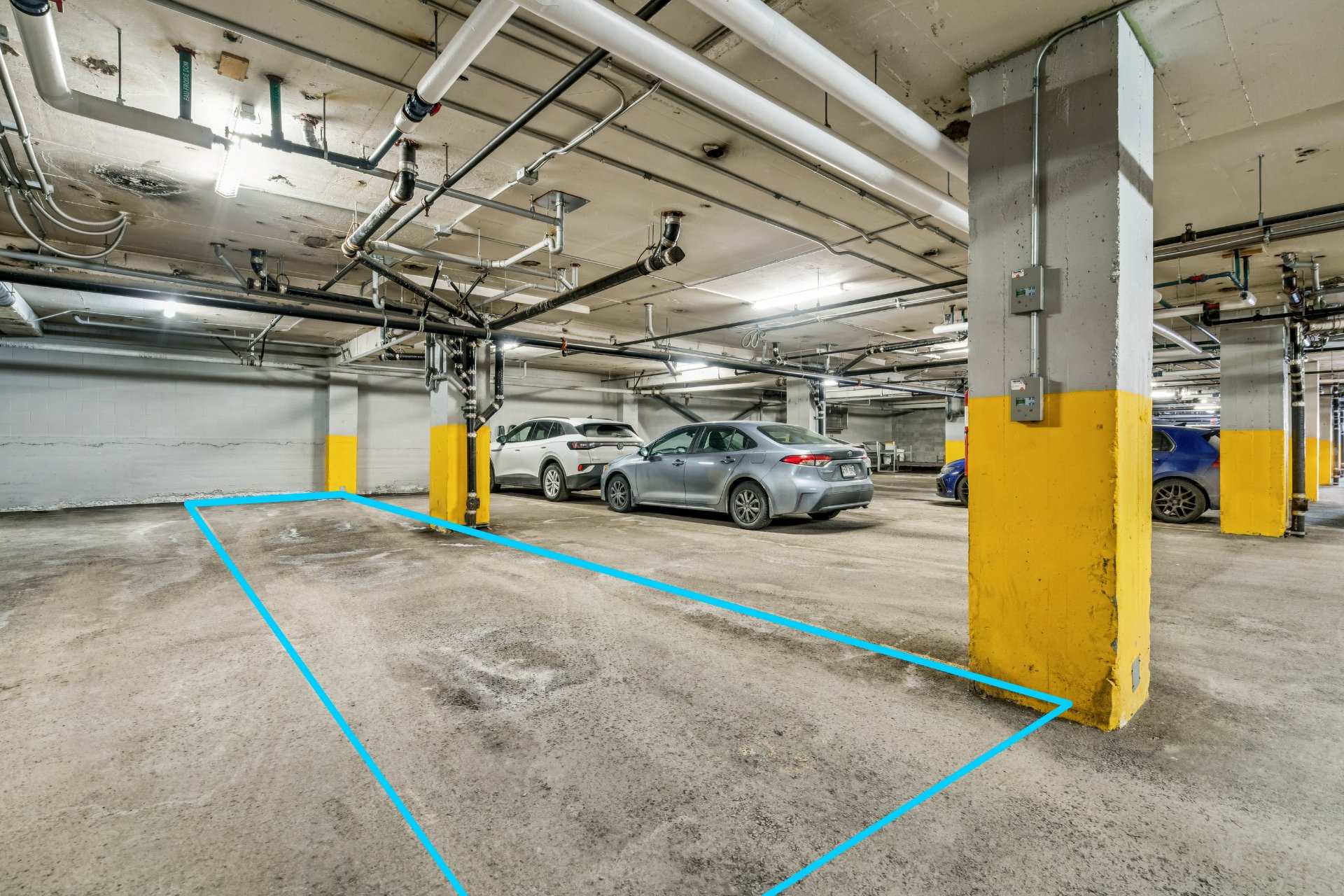 Photo - Stationnement