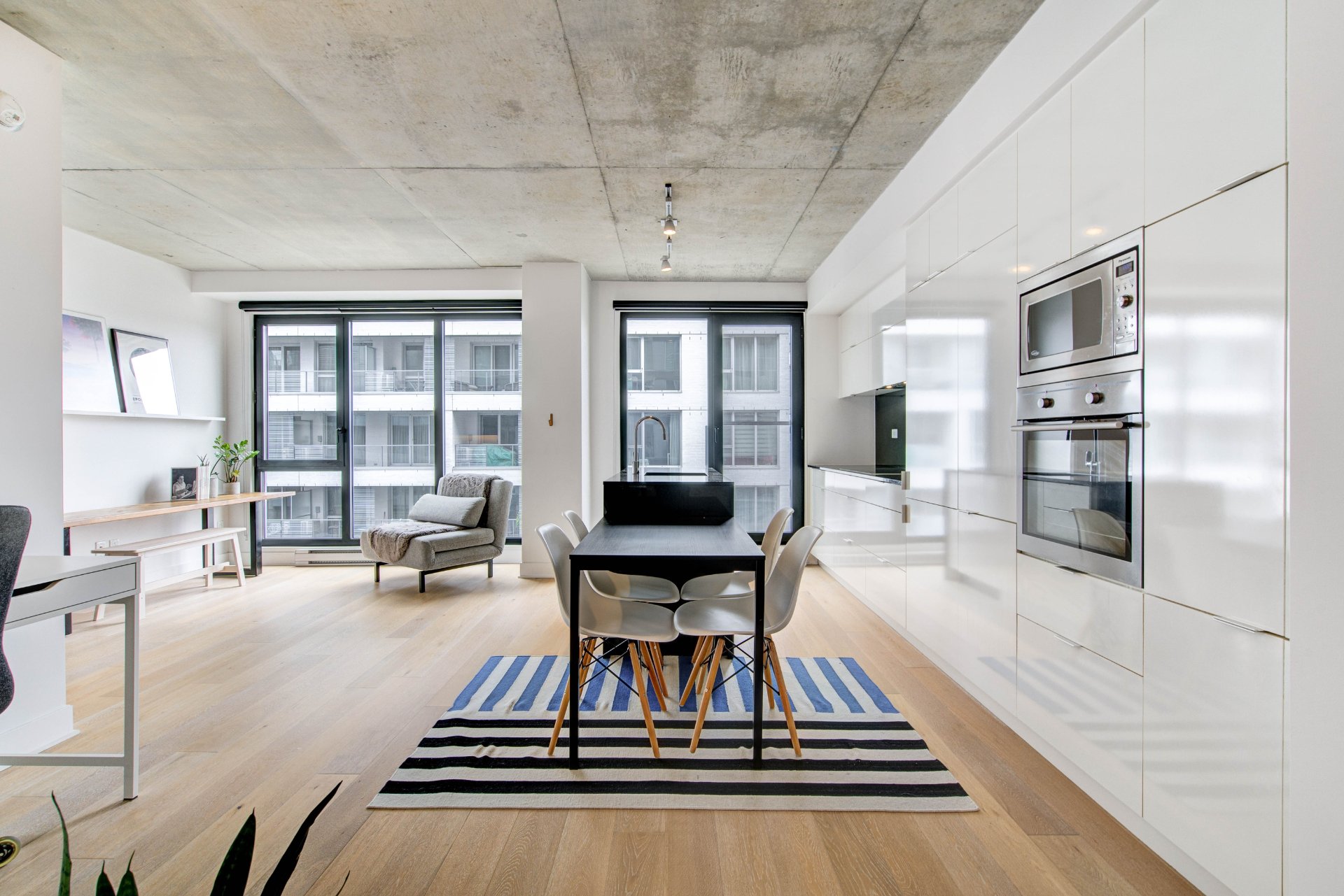 Photo - Dining room