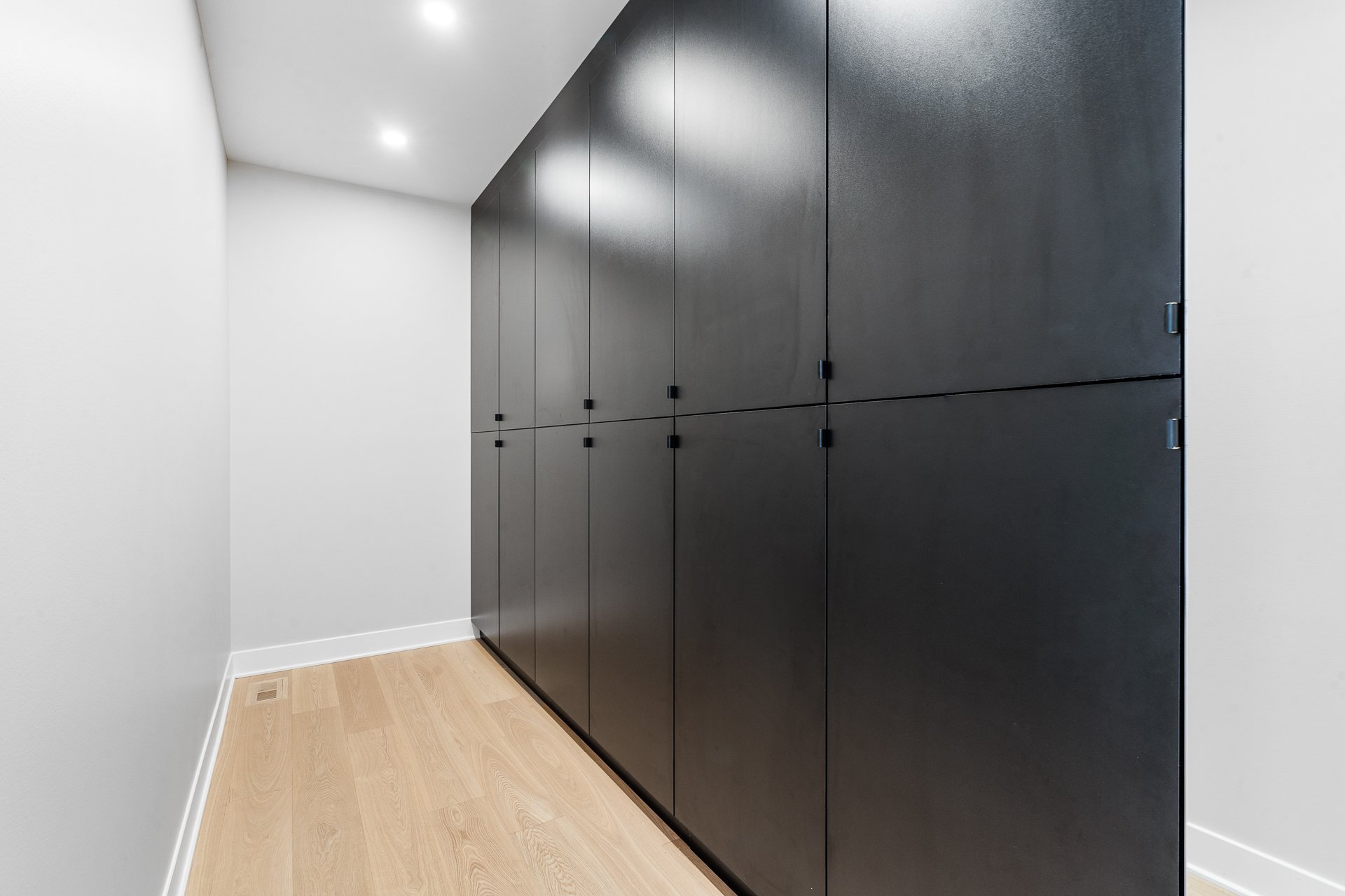 Walk-in closet