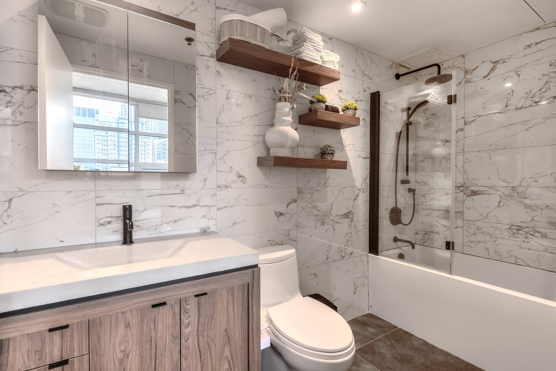 Ensuite bathroom