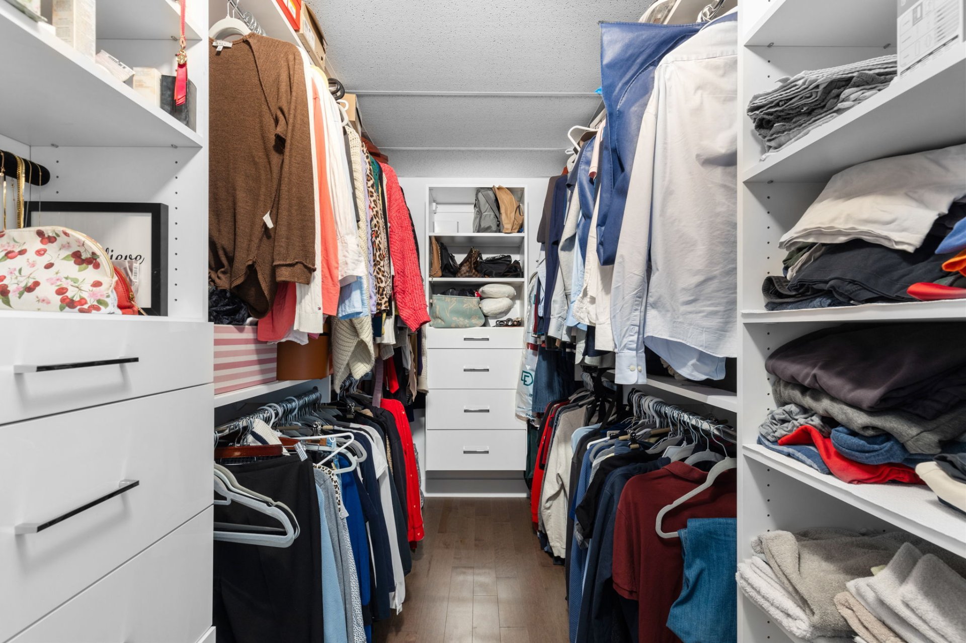 Walk-in closet