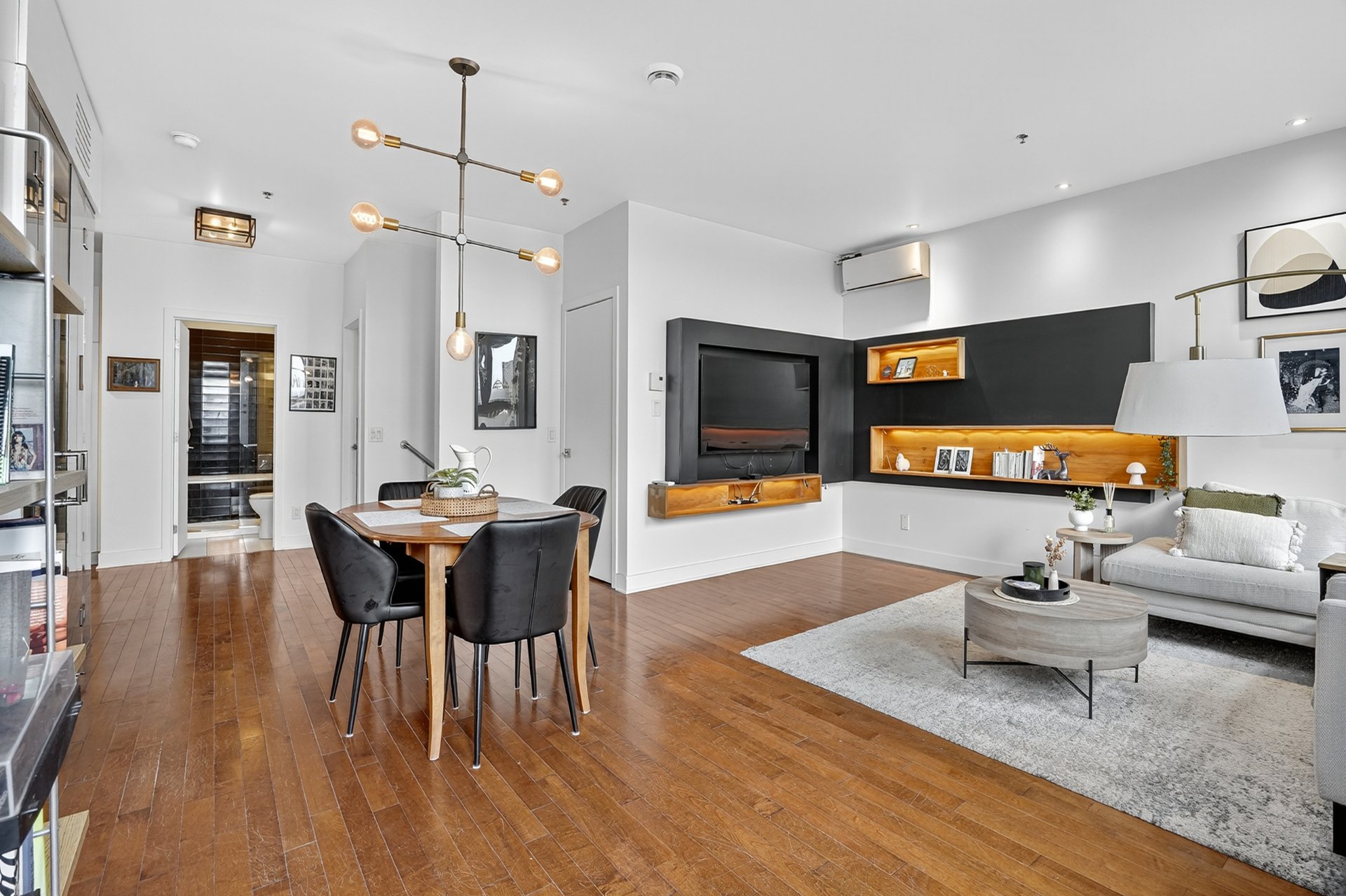 Photo - Salle à manger