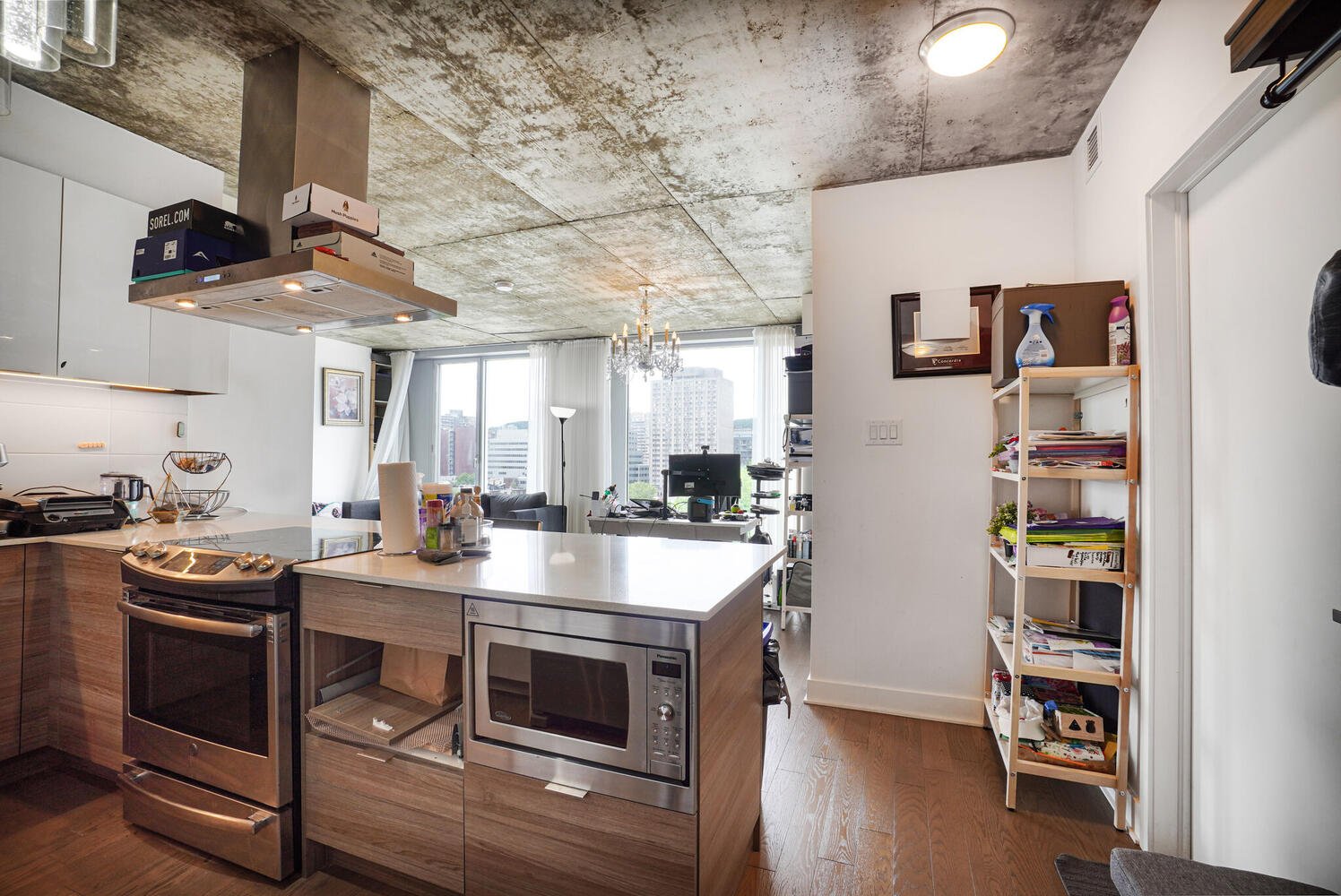 Photo - Kitchen