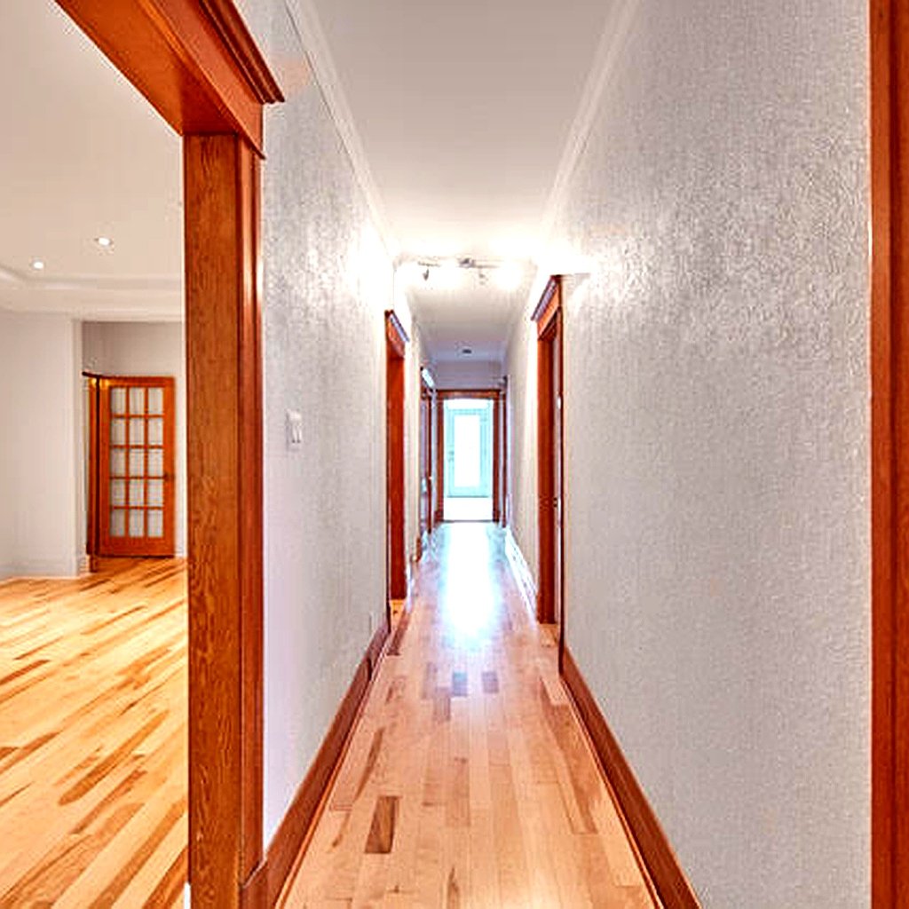 Photo - PASAGEWAY