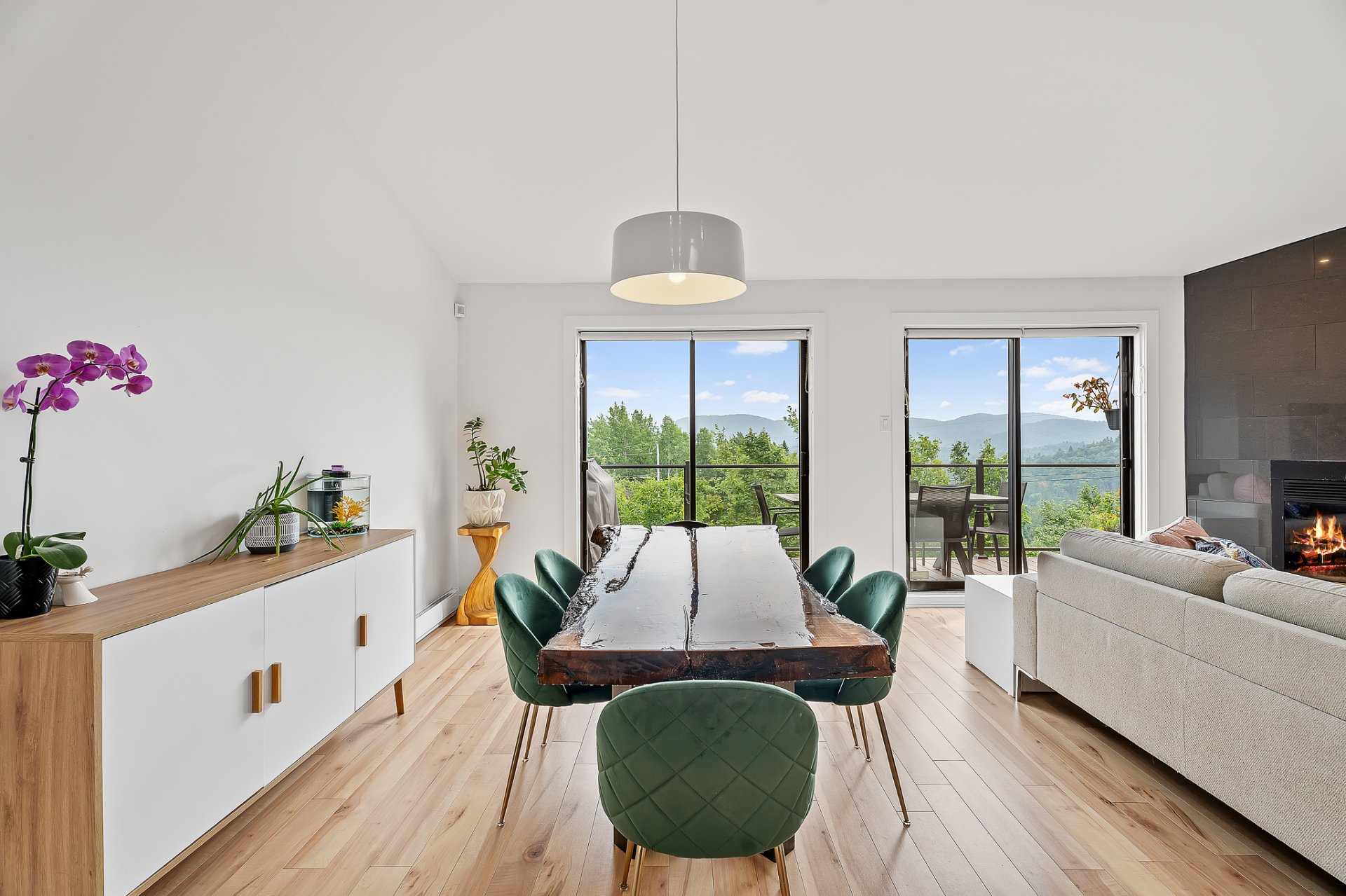 Photo - Dining room