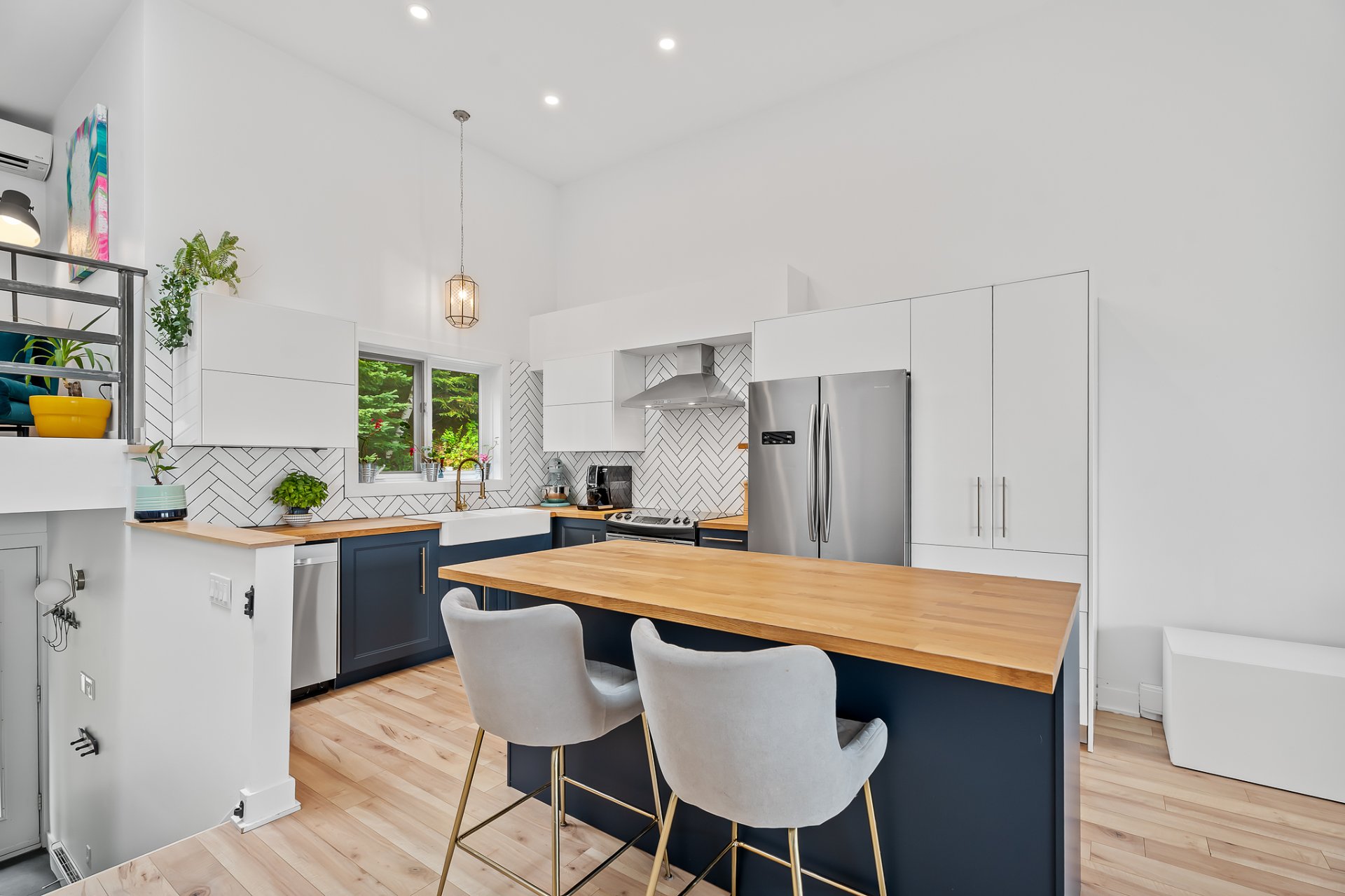 Photo - Kitchen