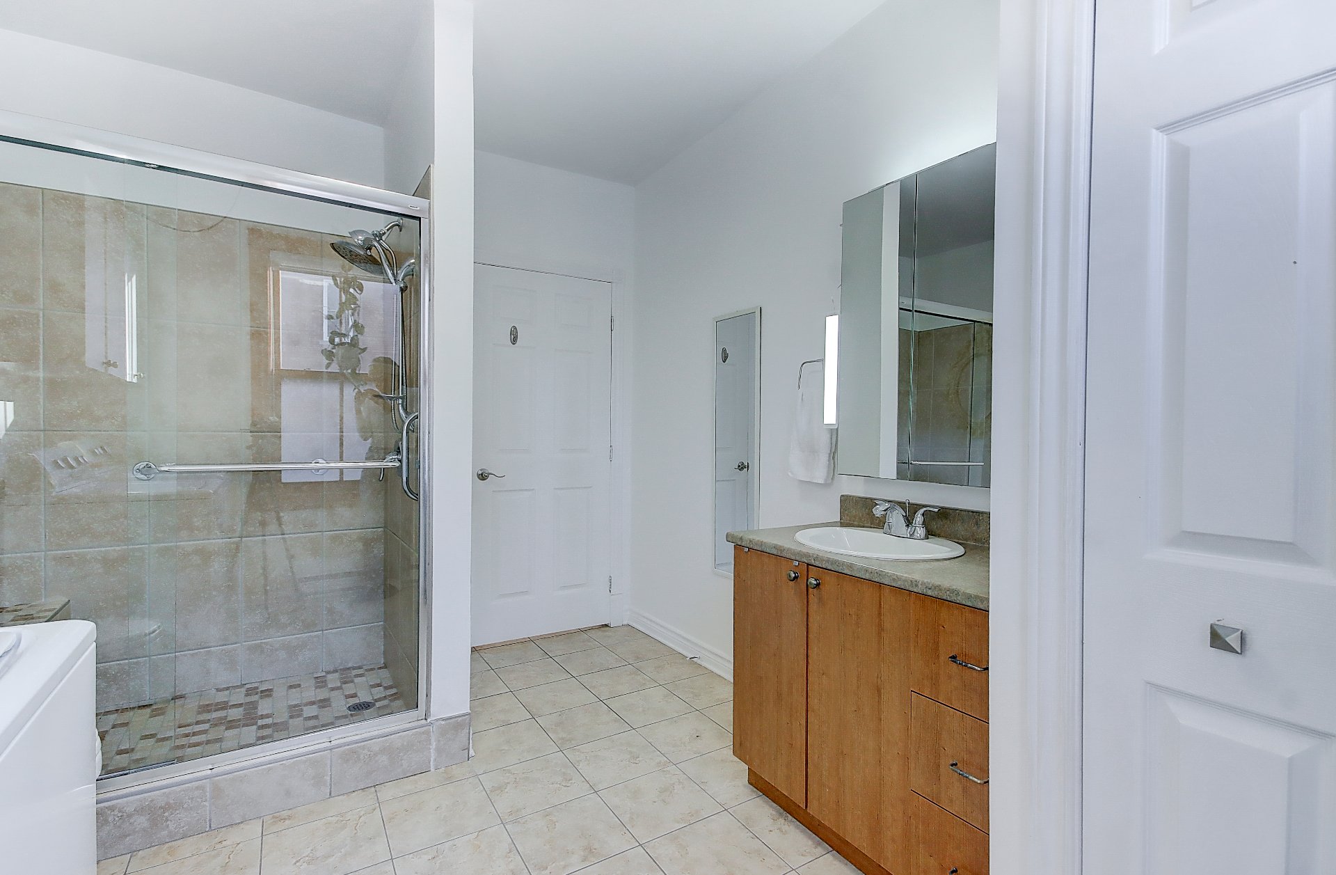 Photo - Bathroom