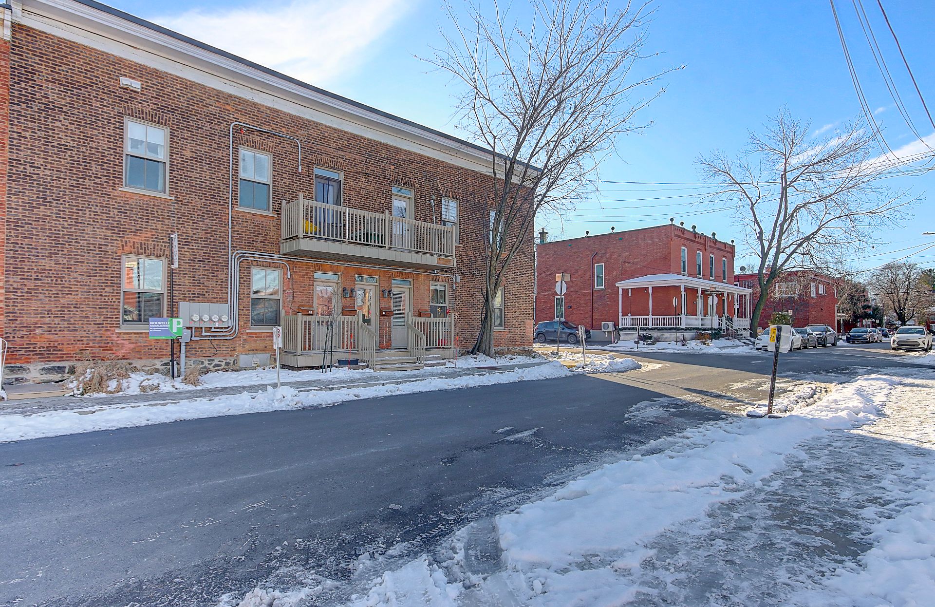 Photo - Frontage