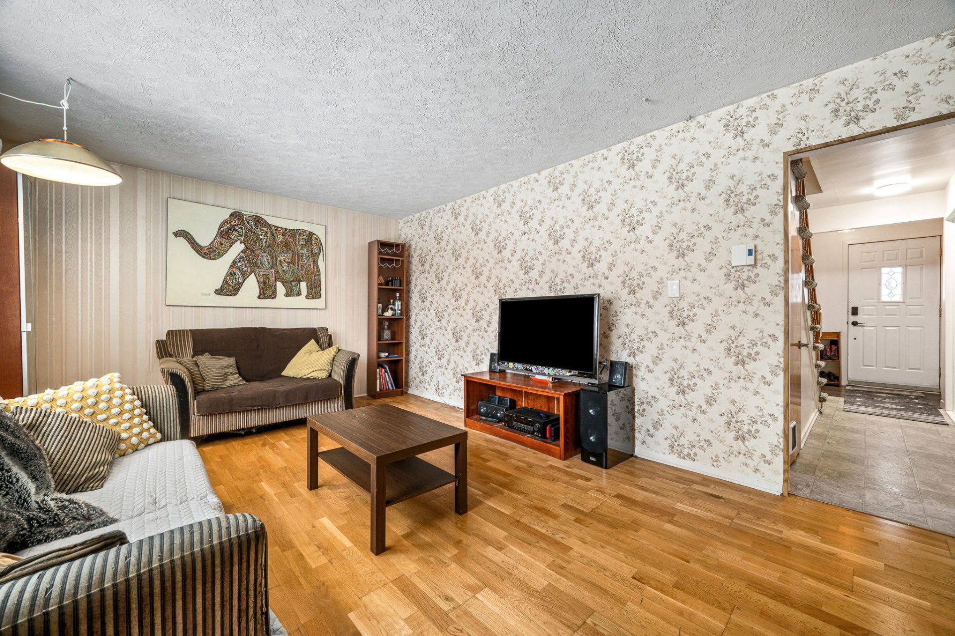 Photo - Salon