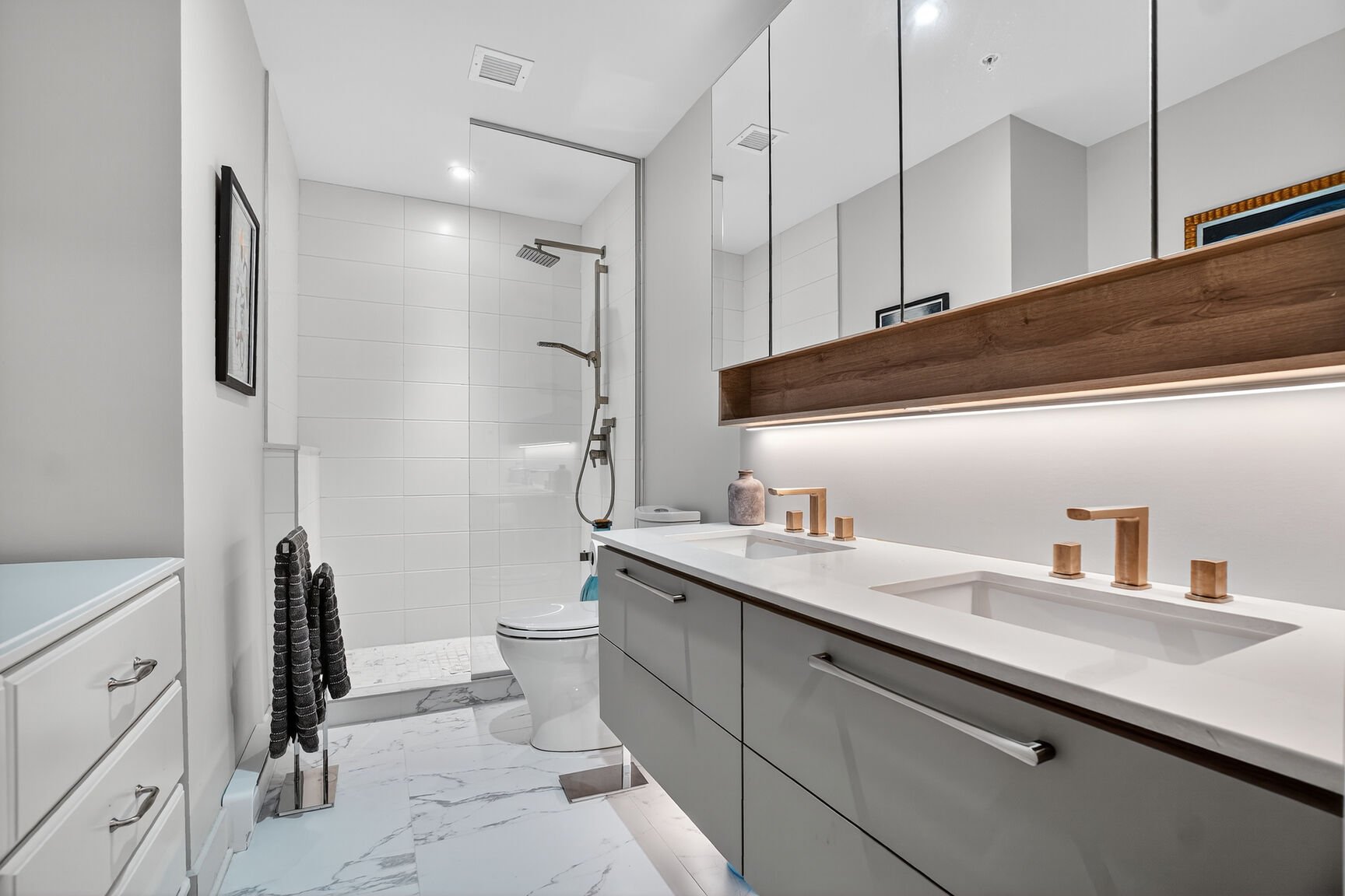 Salle de bains attenante à la CCP