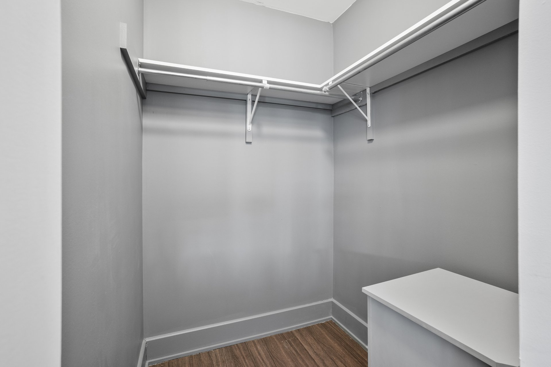 Photo - Penderie (Walk-in)