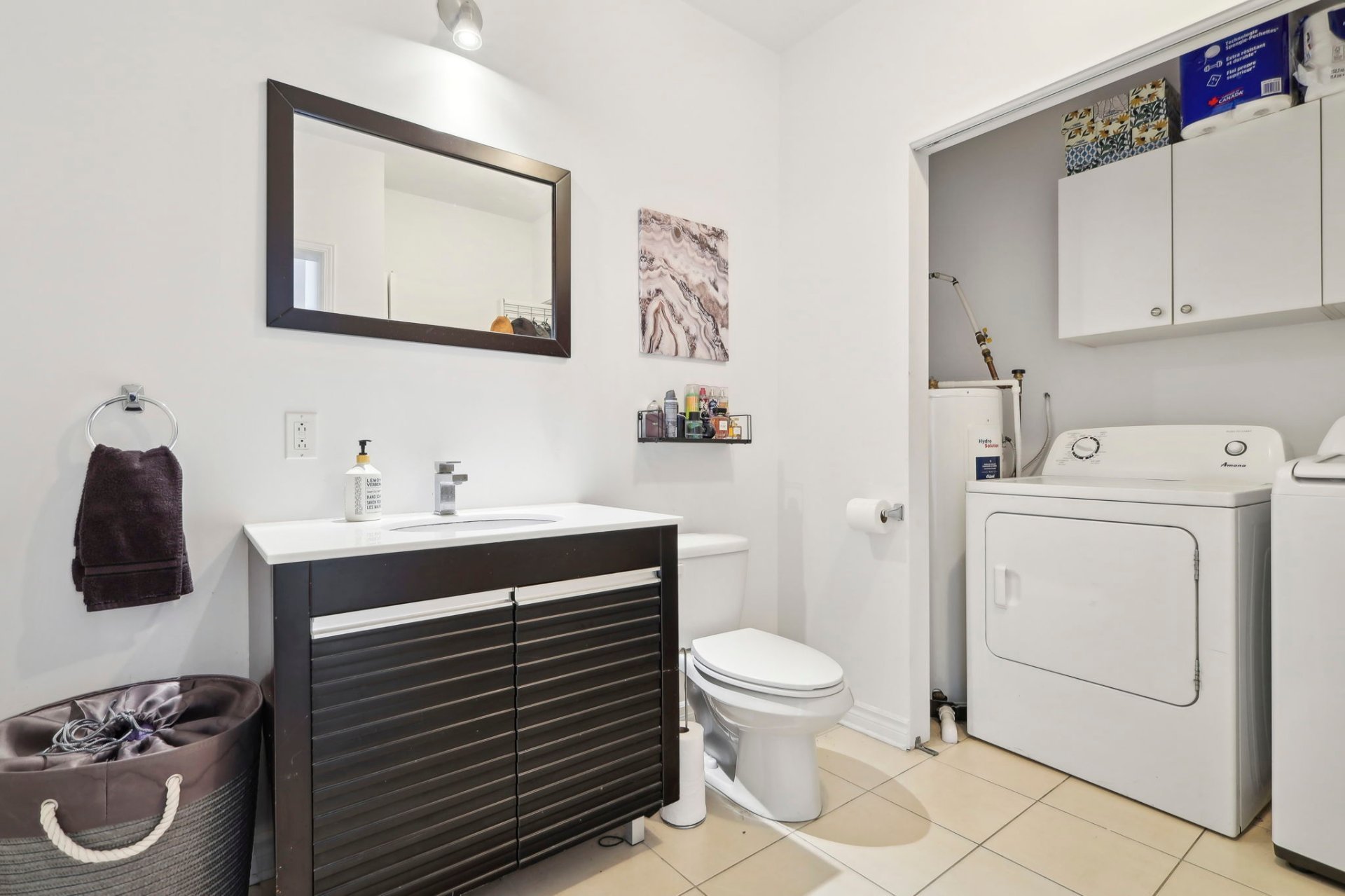 Photo - Washroom
