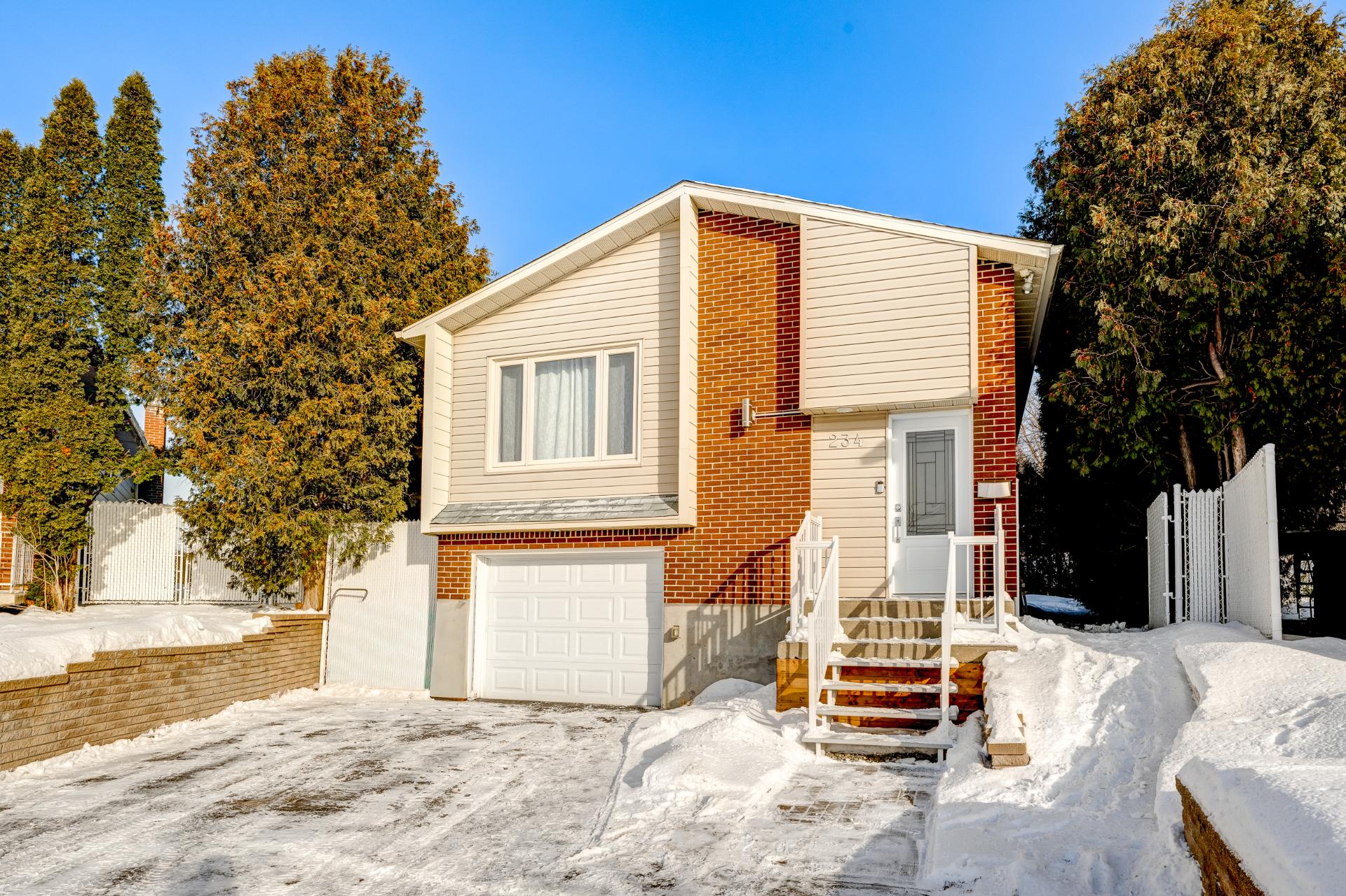 maison à vendre Laval (Duvernay)