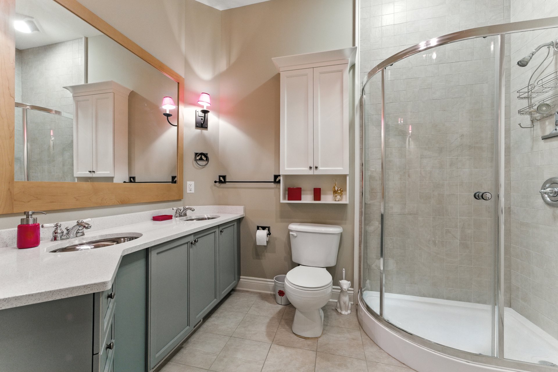 Ensuite bathroom