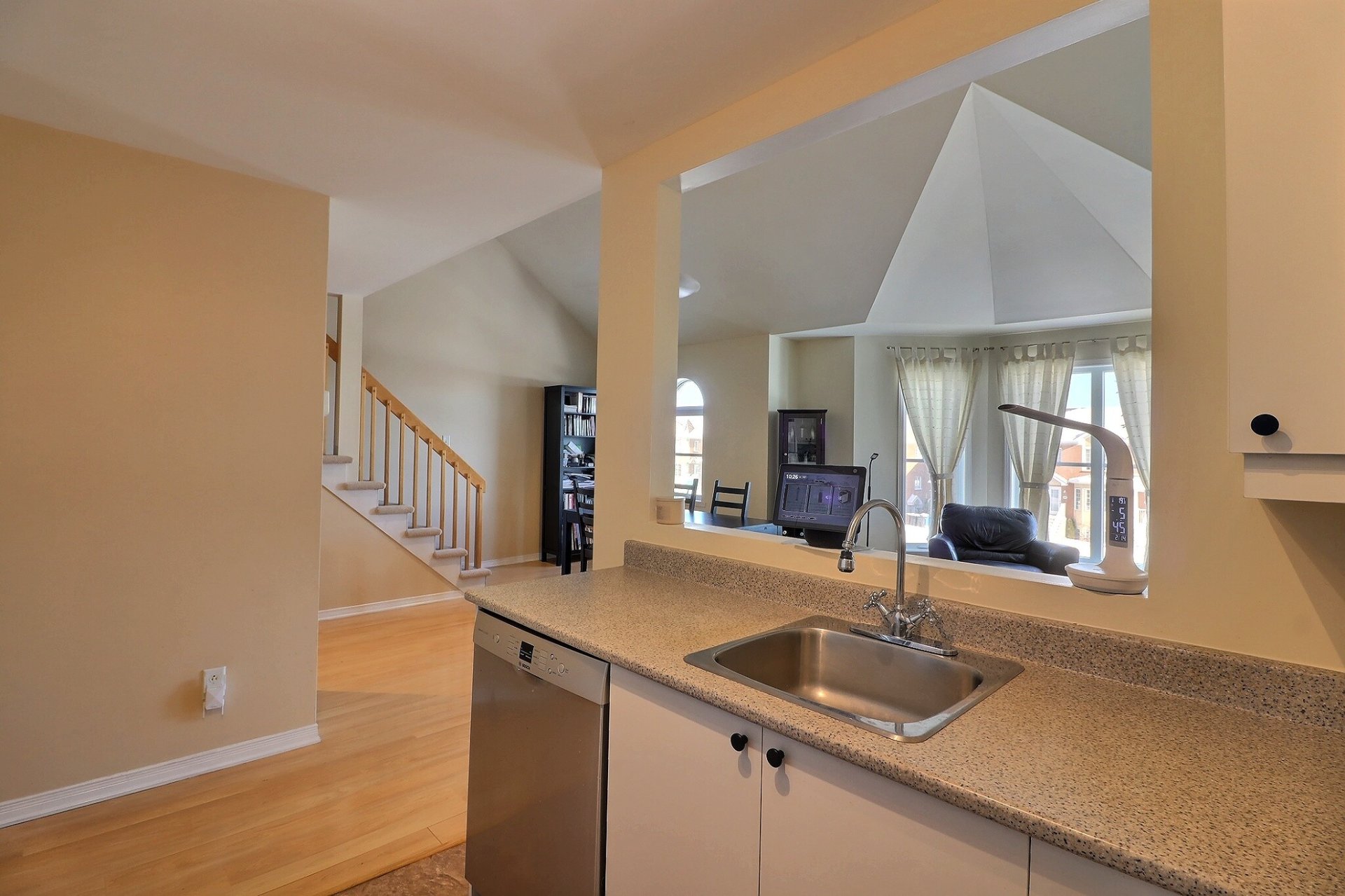Photo - Kitchen