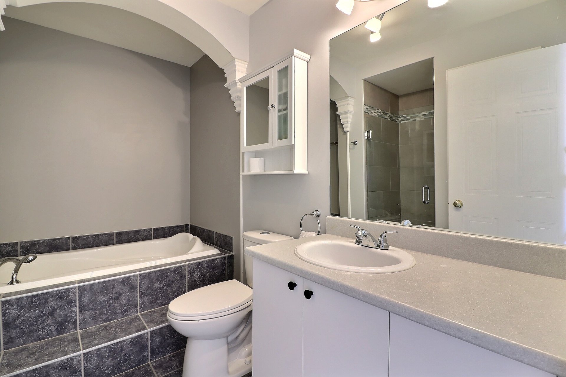 Photo - Bathroom