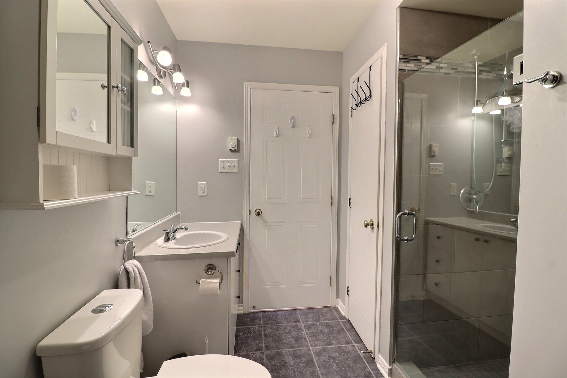 Photo - Bathroom