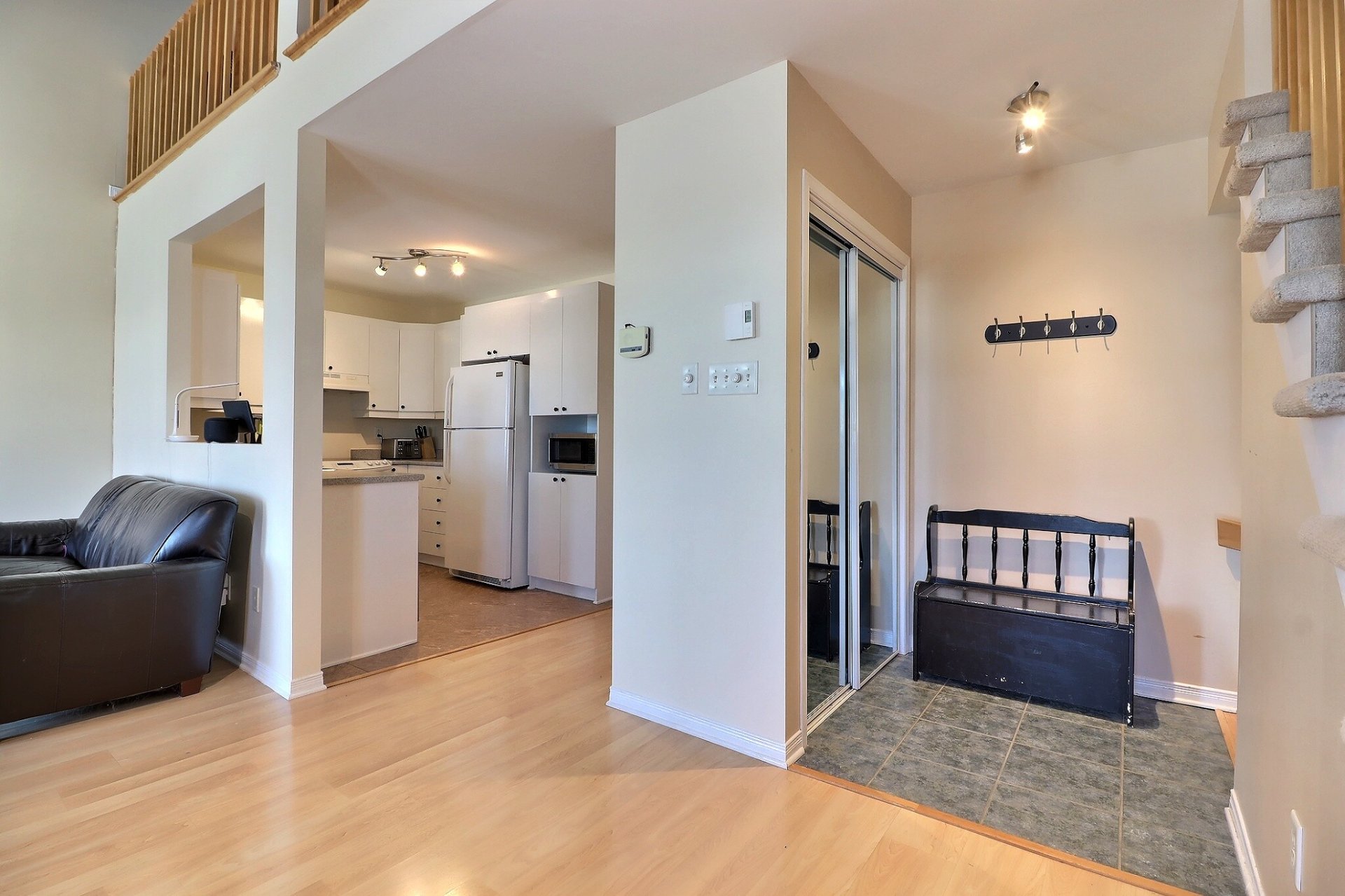 Photo - Hallway