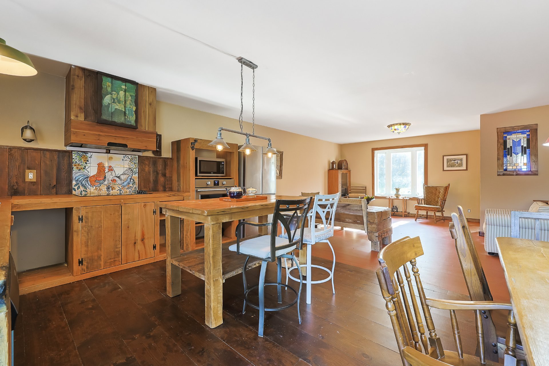 Photo - Kitchen
