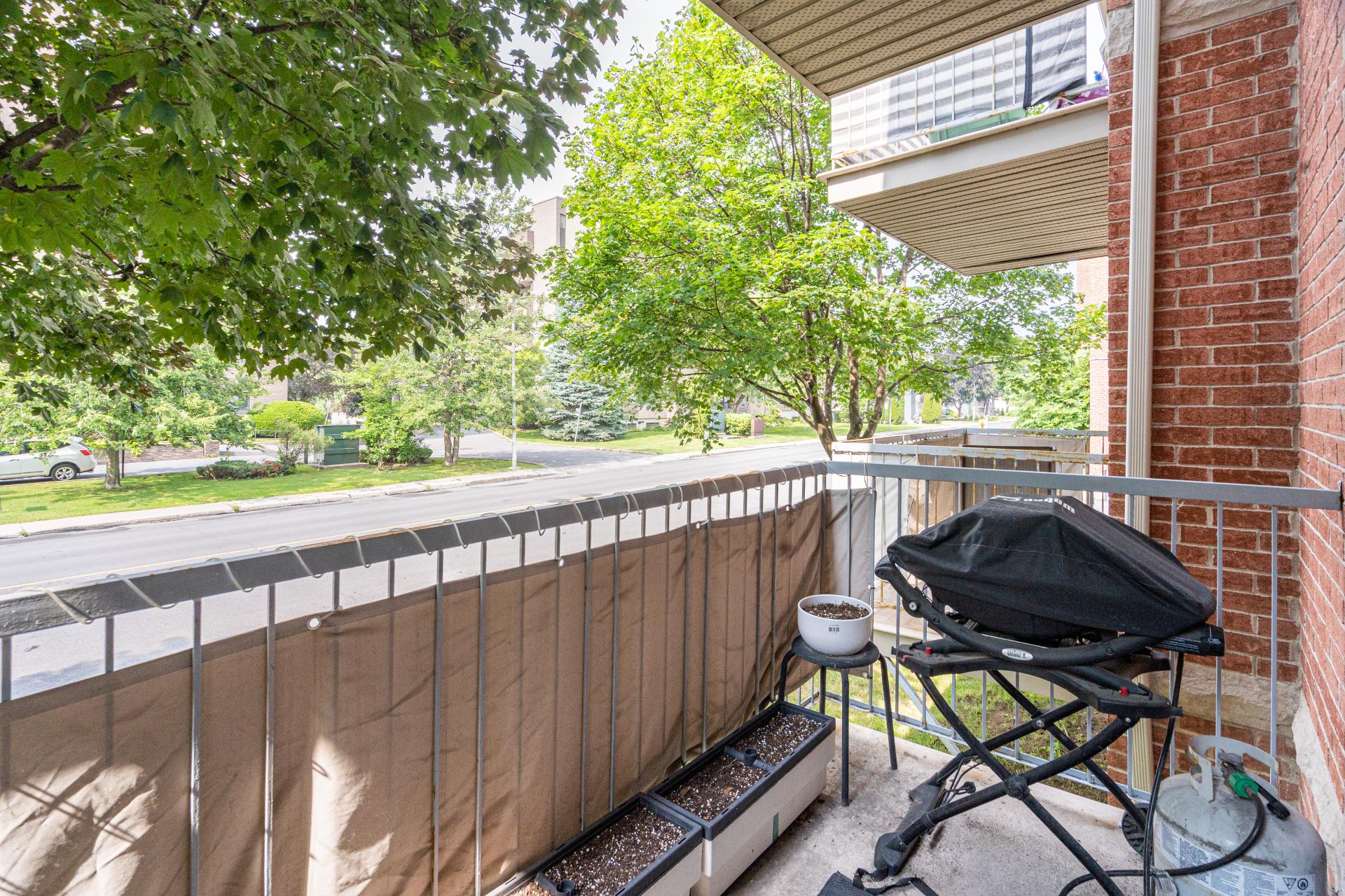 Photo - Balcony